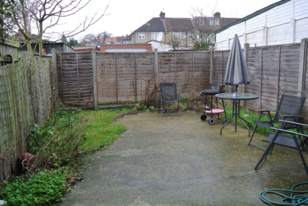 Property To Rent Church Lane, Kingsbury, NW9 1 Bedroom 1 Bed Garden