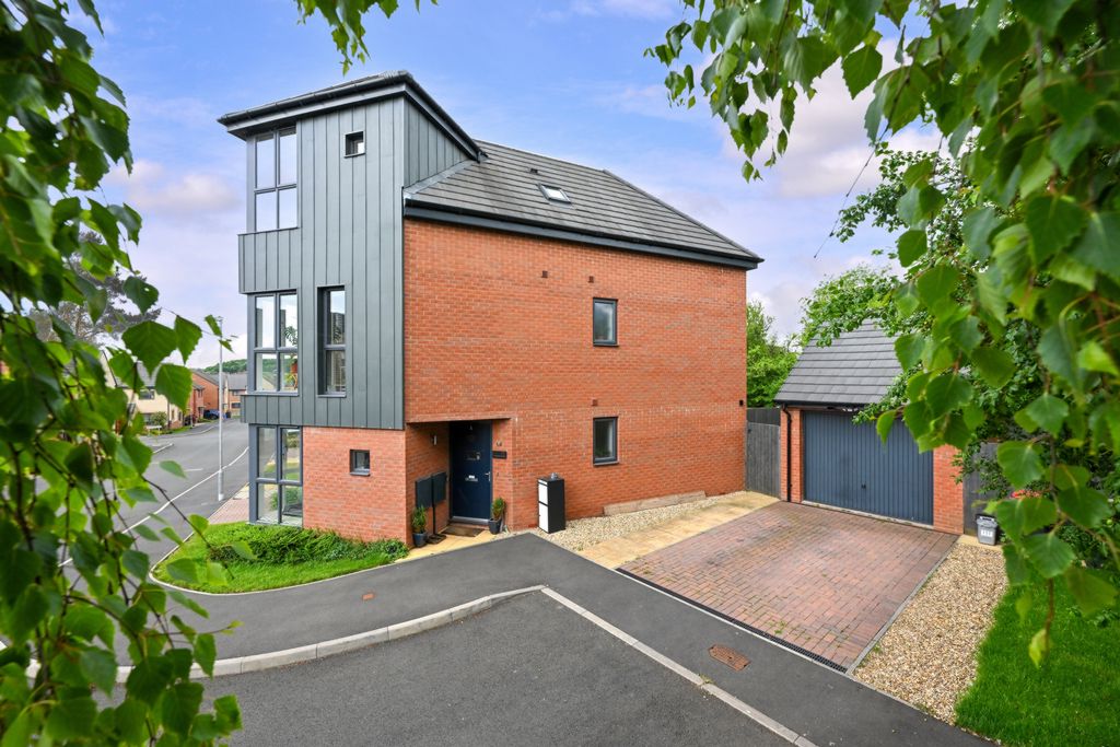 Property photo: Priorslee, Telford, TF2