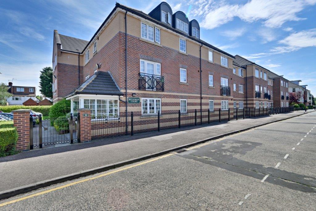 Property For Sale Cockfosters Road, Cockfosters, EN4 2 Bedroom