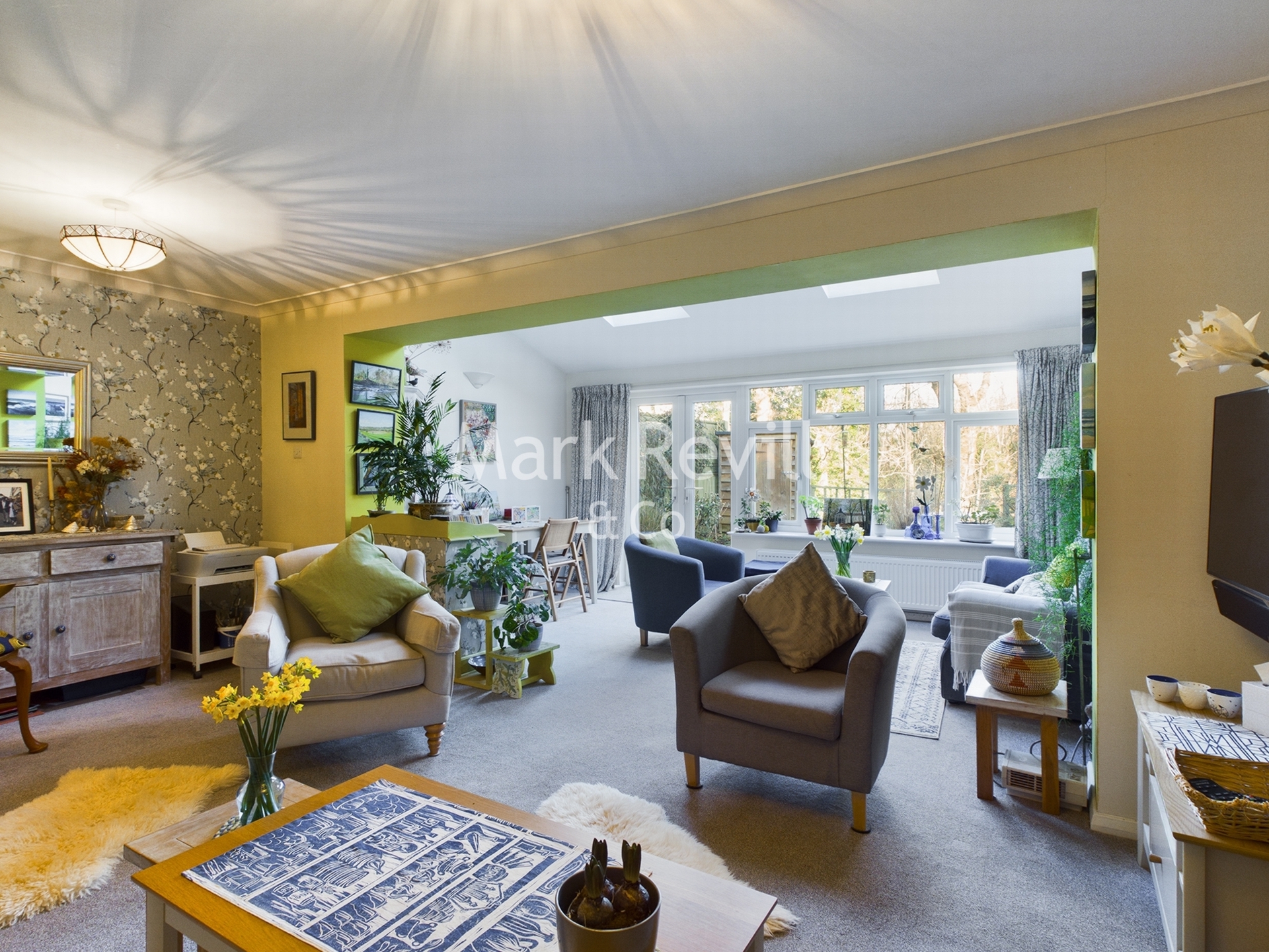 Property For Sale Finches Gardens, Lindfield, RH16 3 Bedroom House