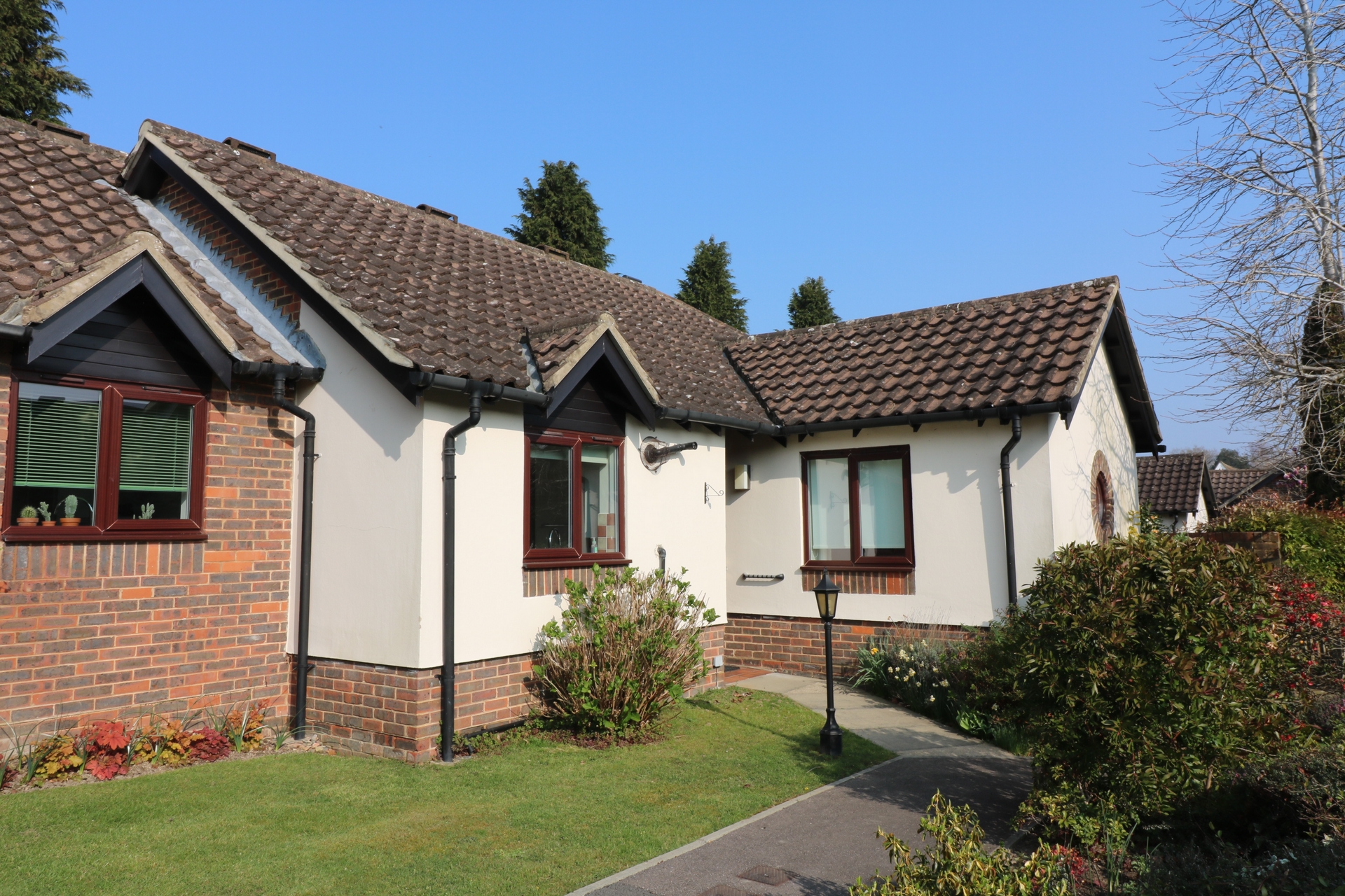 Property For Sale St Nicholas Court, Lindfield, RH16 2 Bedroom