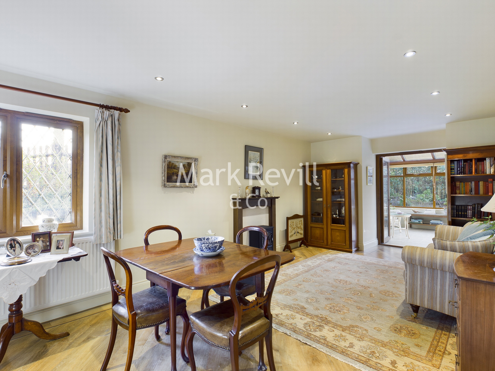Property For Sale Denmans Lane, Lindfield, RH16 2 Bedroom Flat
