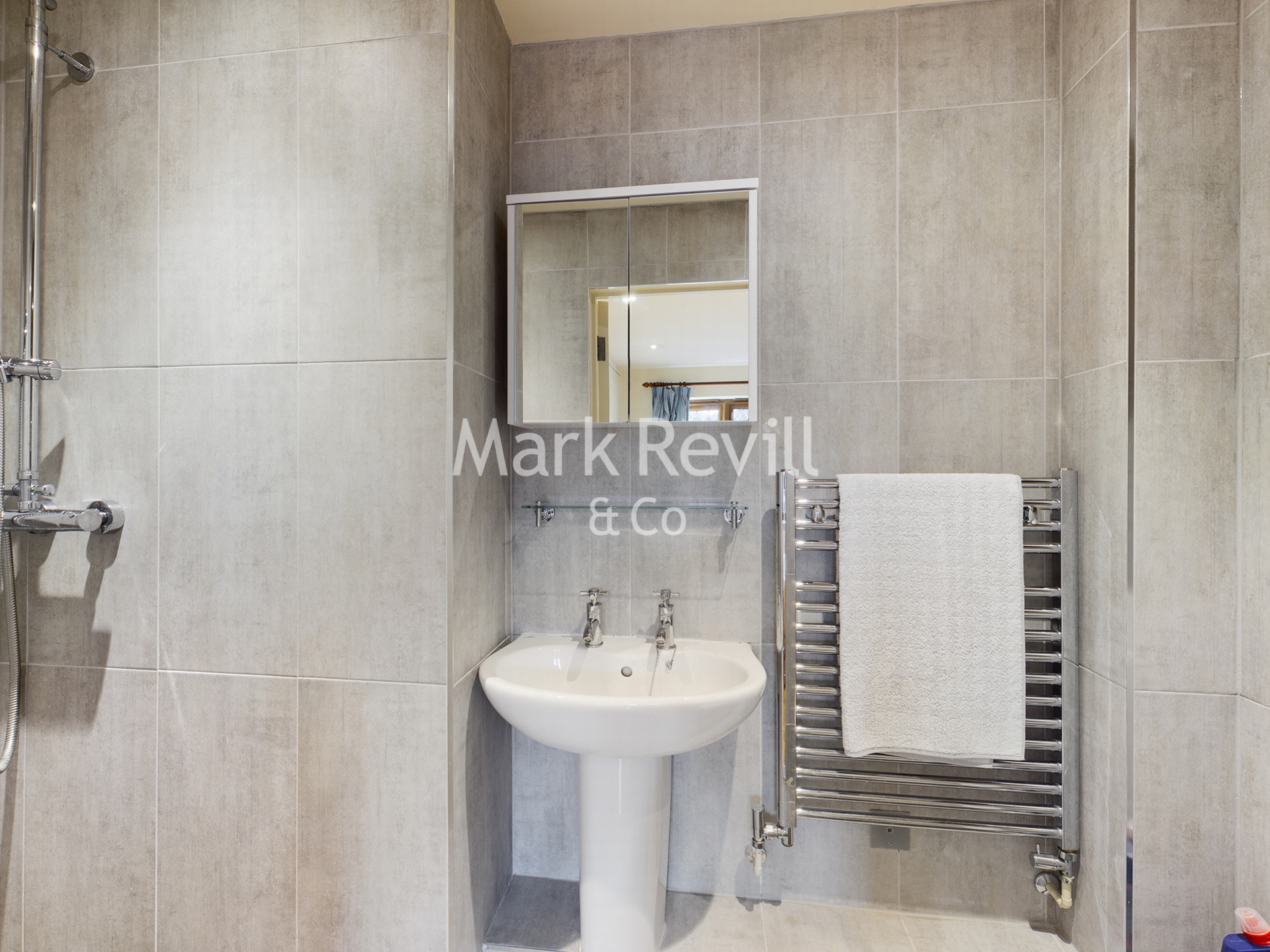 Property For Sale Denmans Lane, Lindfield, RH16 2 Bedroom Flat