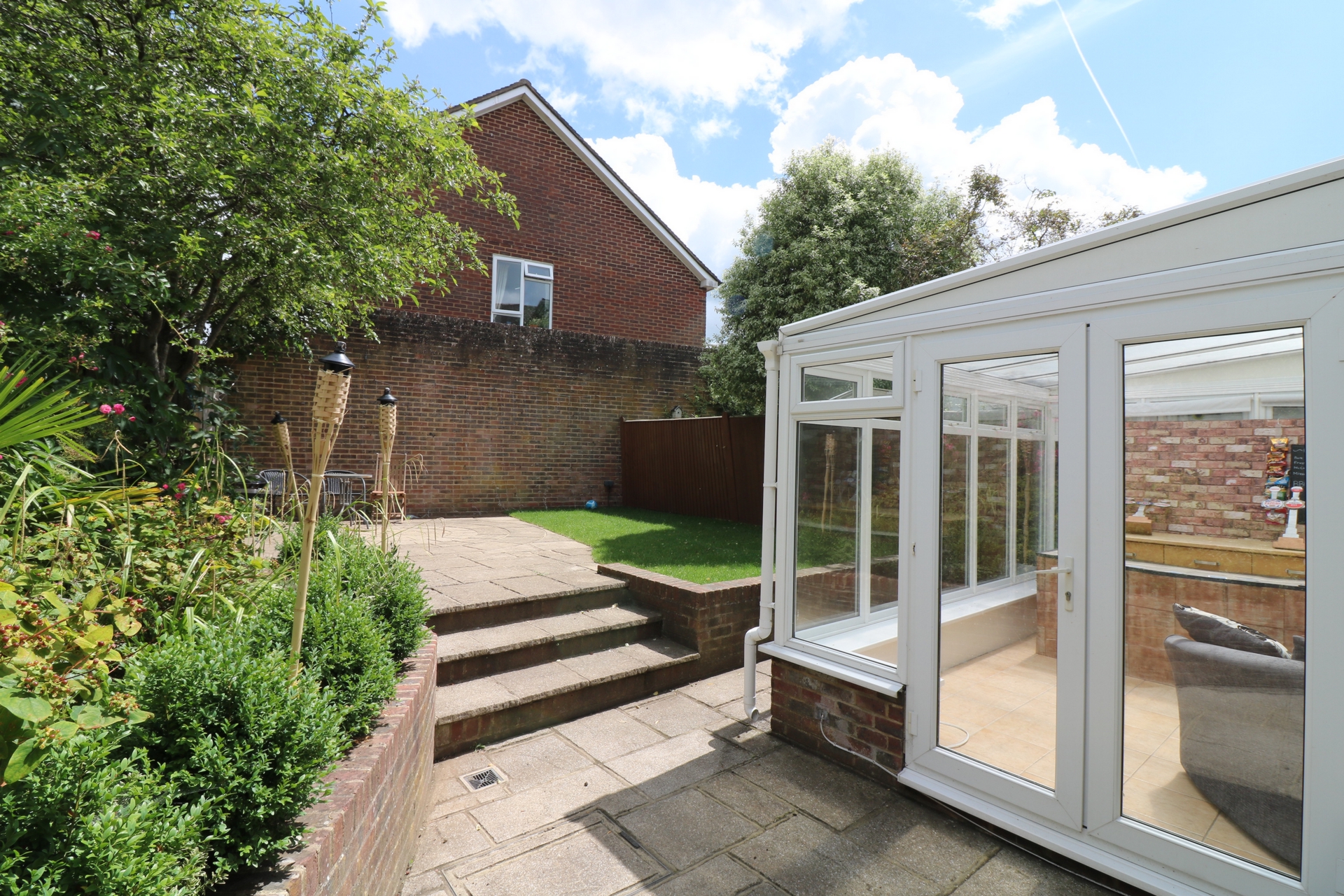 Property For Sale Finches Gardens, Lindfield, RH16 5 Bedroom House