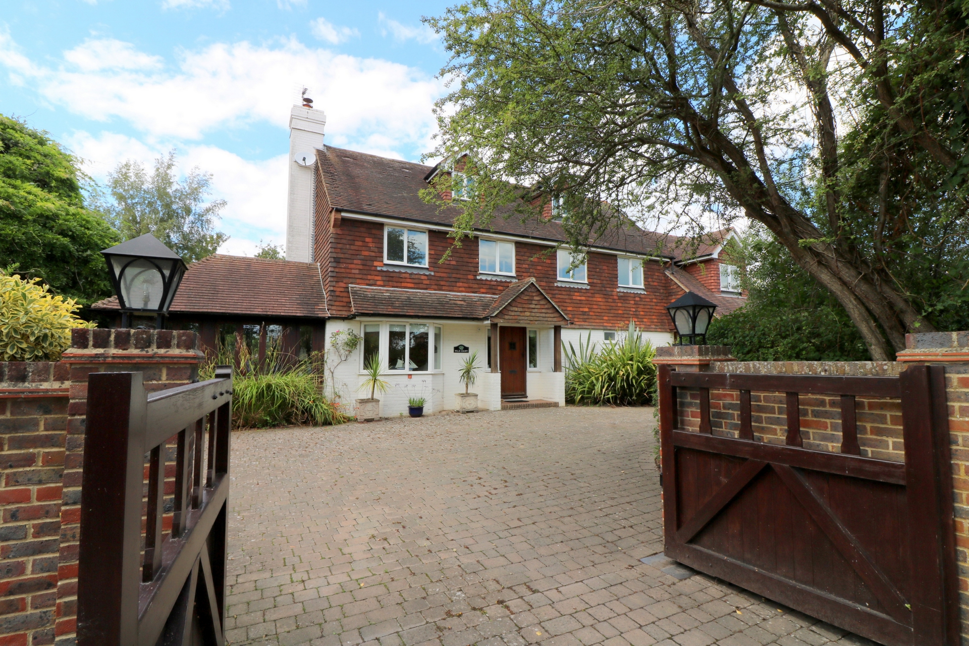 Property For Sale Lewes Road, Lindfield, RH16 6 Bedroom House