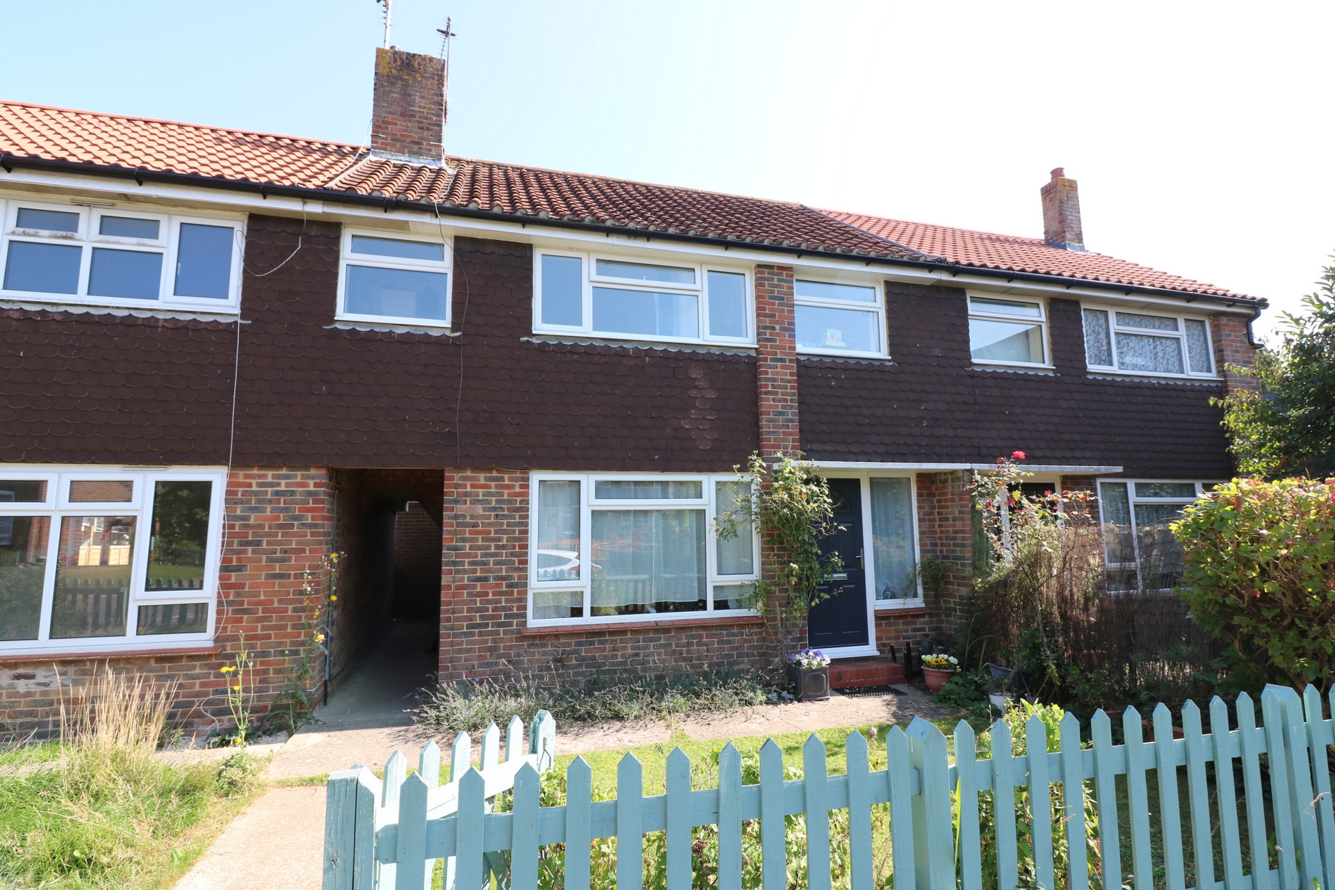 Property For Sale Newton Close, Lindfield, RH16 3 Bedroom House
