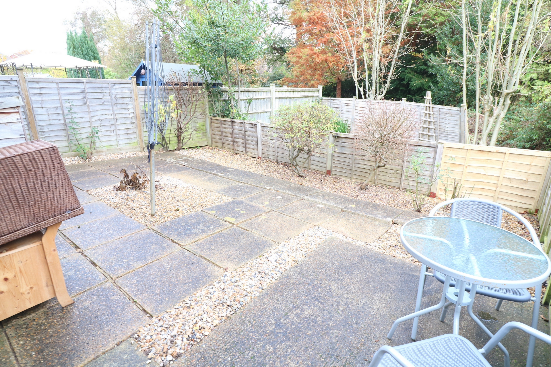 Property For Sale Appledore Gardens, Lindfield, RH16 2 Bedroom Flat