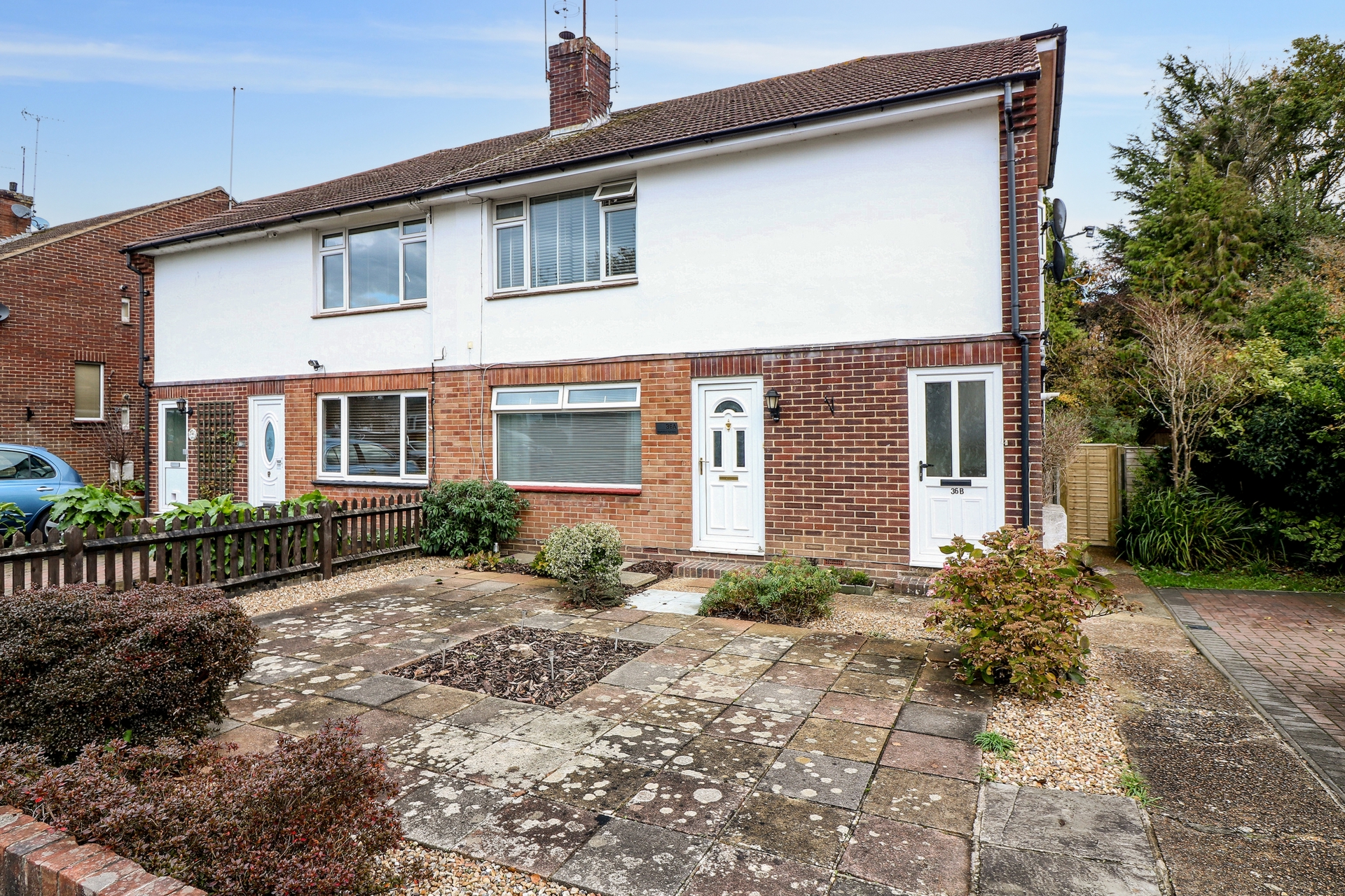 Property For Sale Appledore Gardens, Lindfield, RH16 2 Bedroom Flat