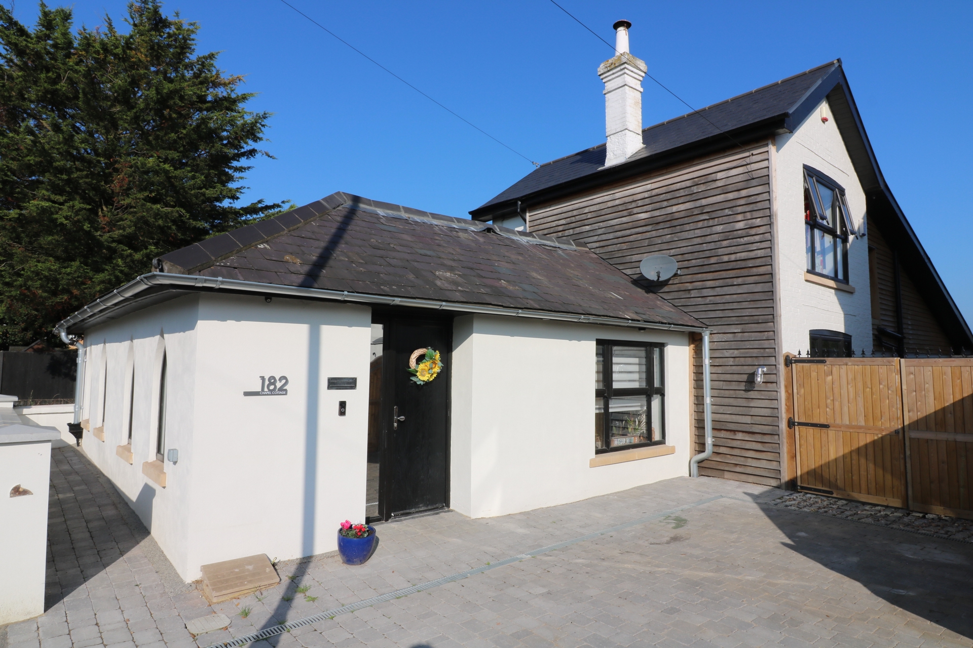 Property For Sale Leylands Road, Burgess Hill, RH15 4 Bedroom House