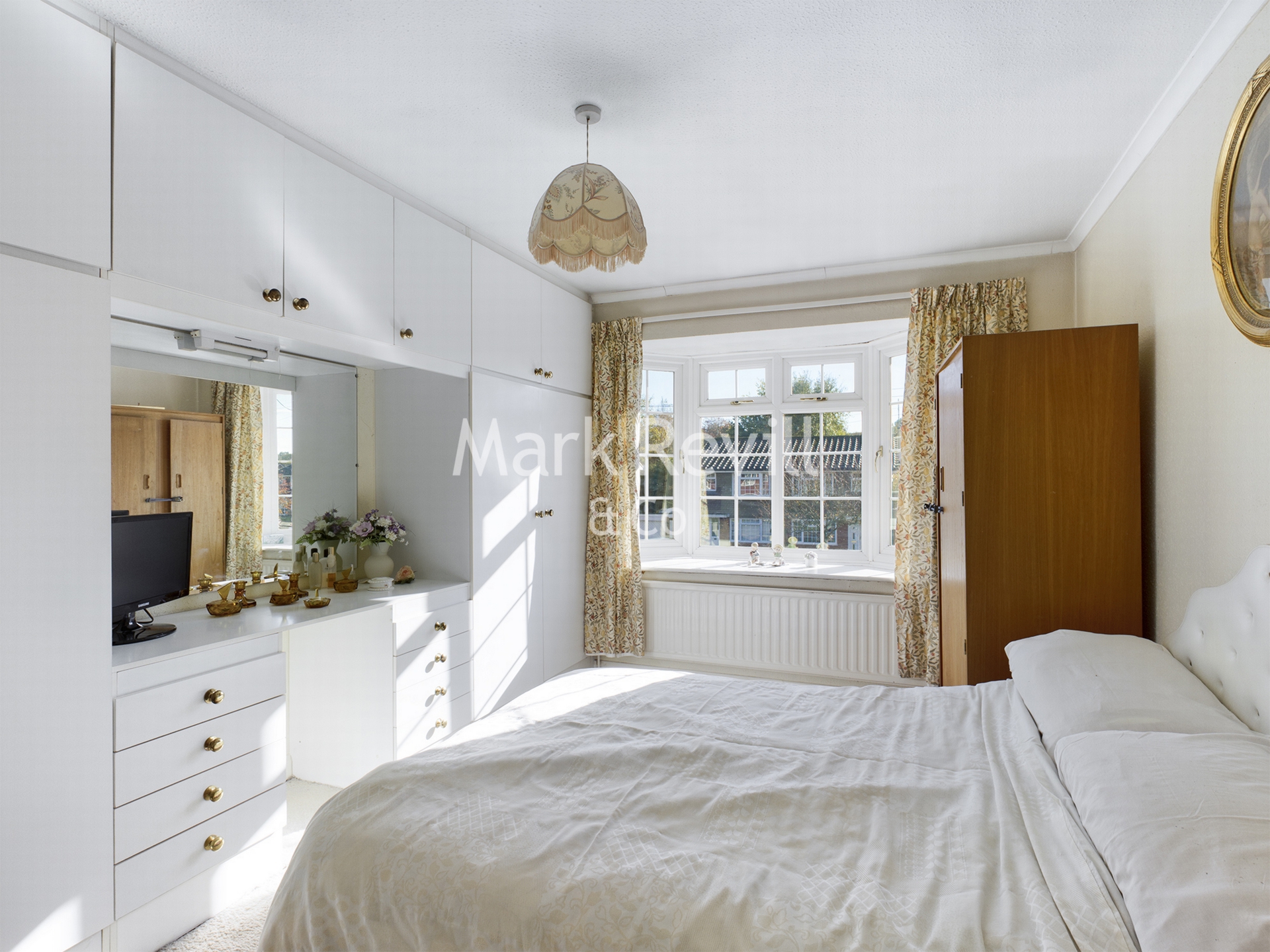 Property For Sale Meadow Drive, Lindfield, RH16 3 Bedroom House Semi