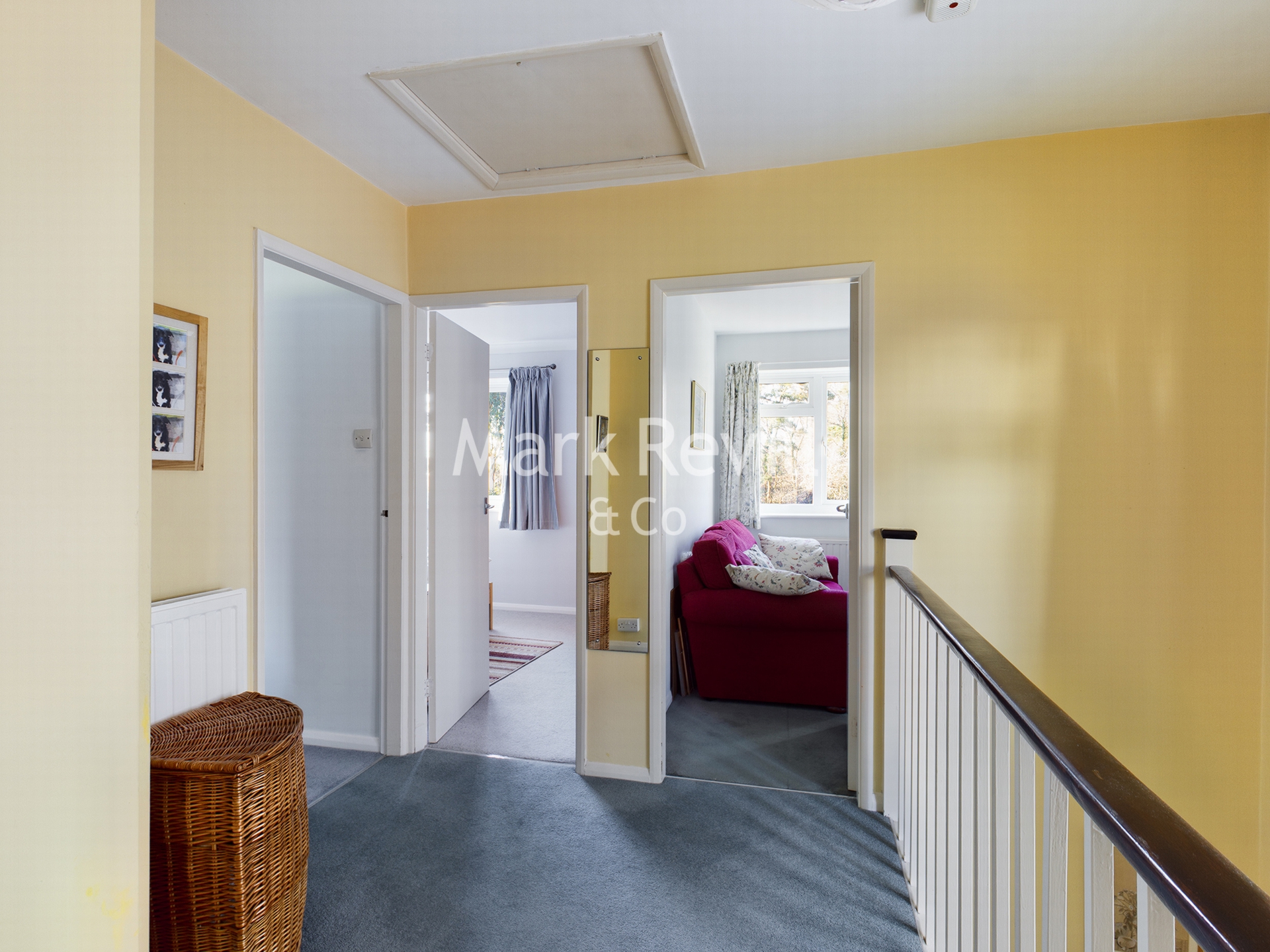 Property For Sale Finches Gardens, Lindfield, RH16 3 Bedroom House