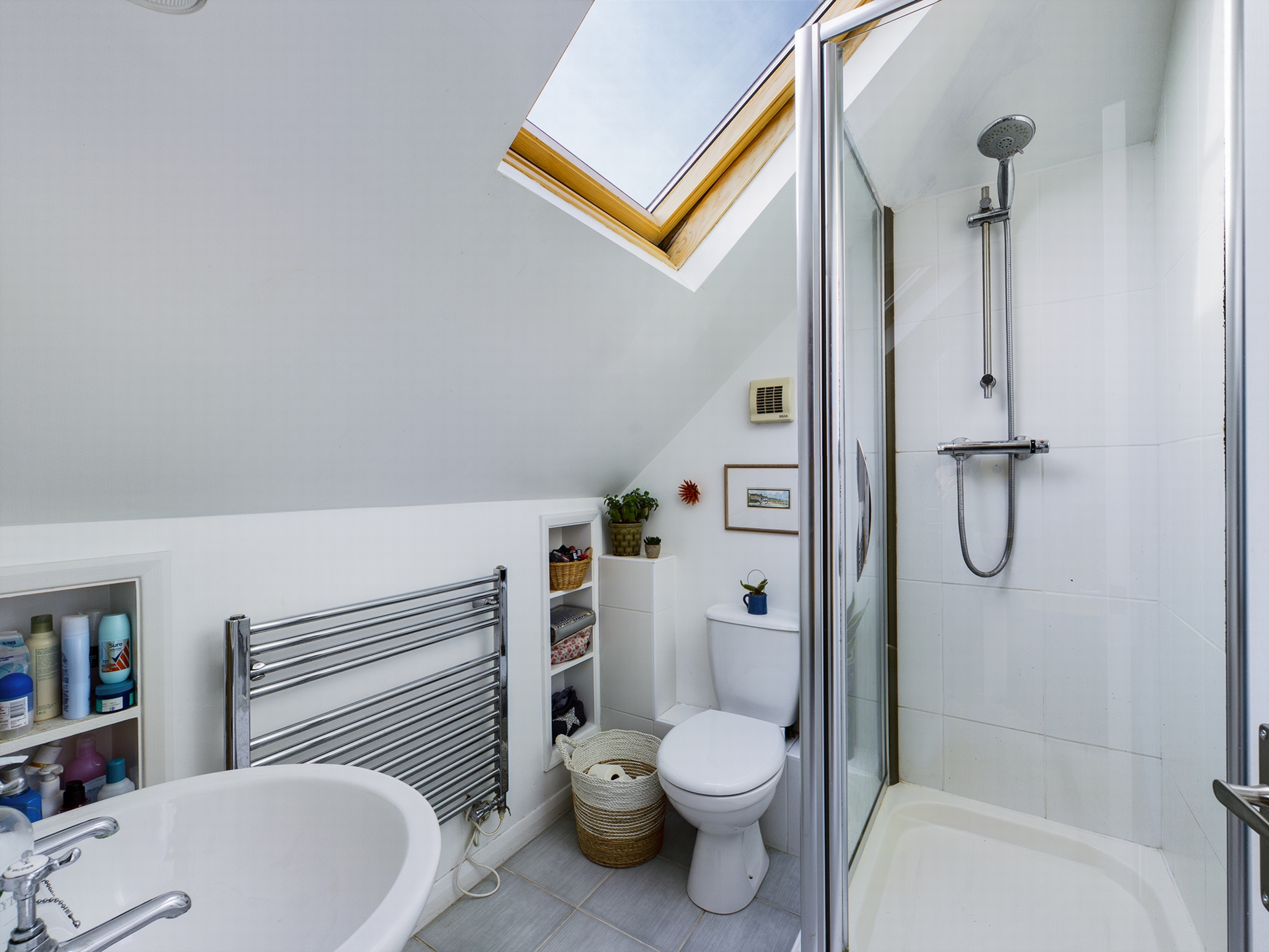 Property For Sale Meadow Lane, Lindfield, RH16 5 Bedroom House Semi