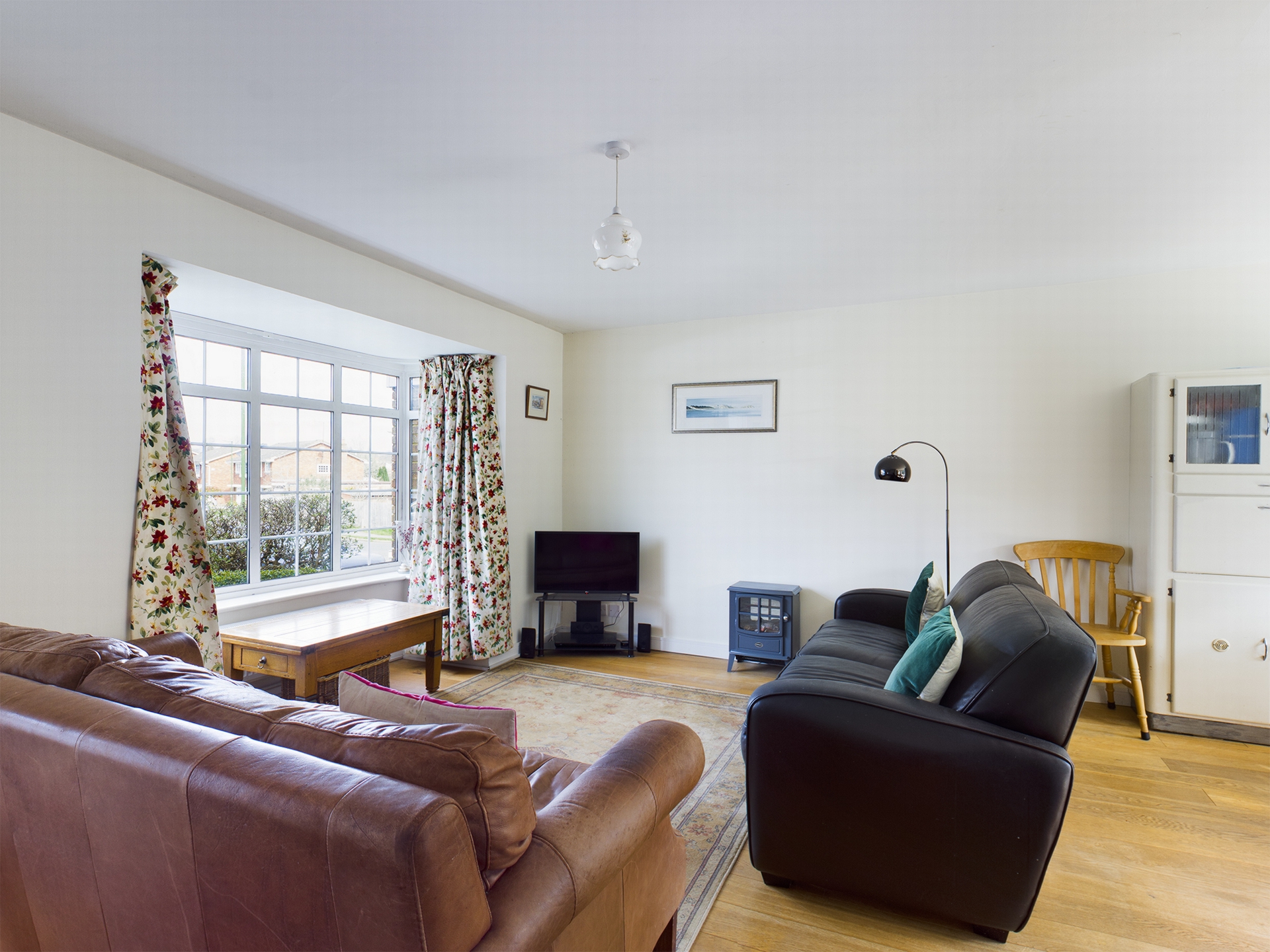 Property For Sale Grey Alders, Lindfield, RH16 3 Bedroom House