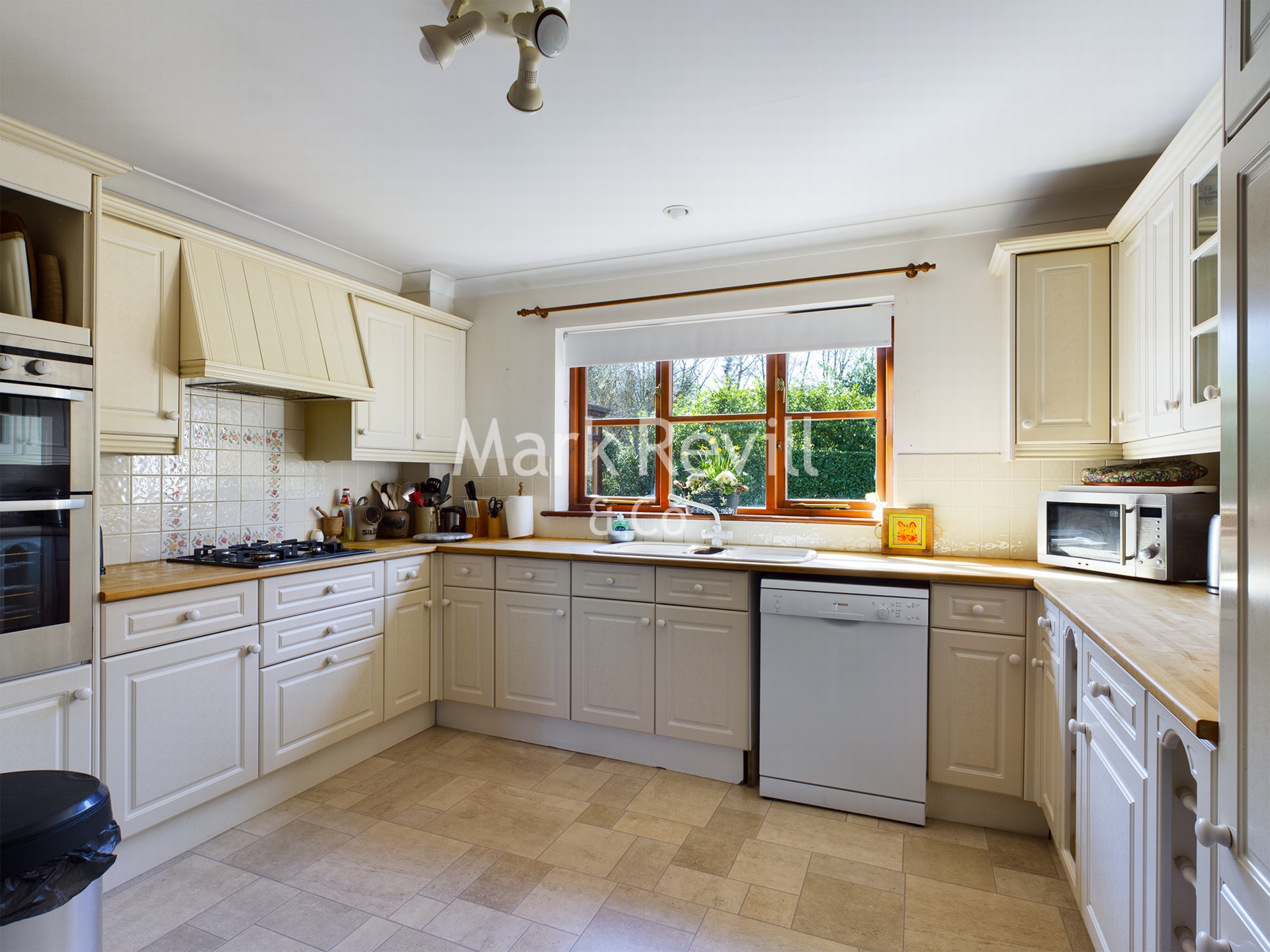 Property For Sale Lyoth Lane, Lindfield, RH16 4 Bedroom House