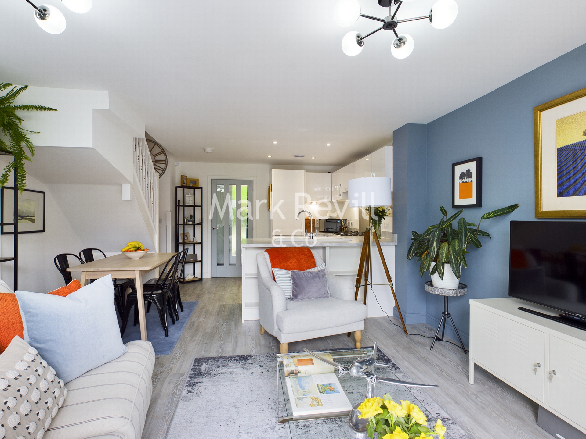 Property For Sale Saffron Close, Lindfield, RH16 2 Bedroom House Semi