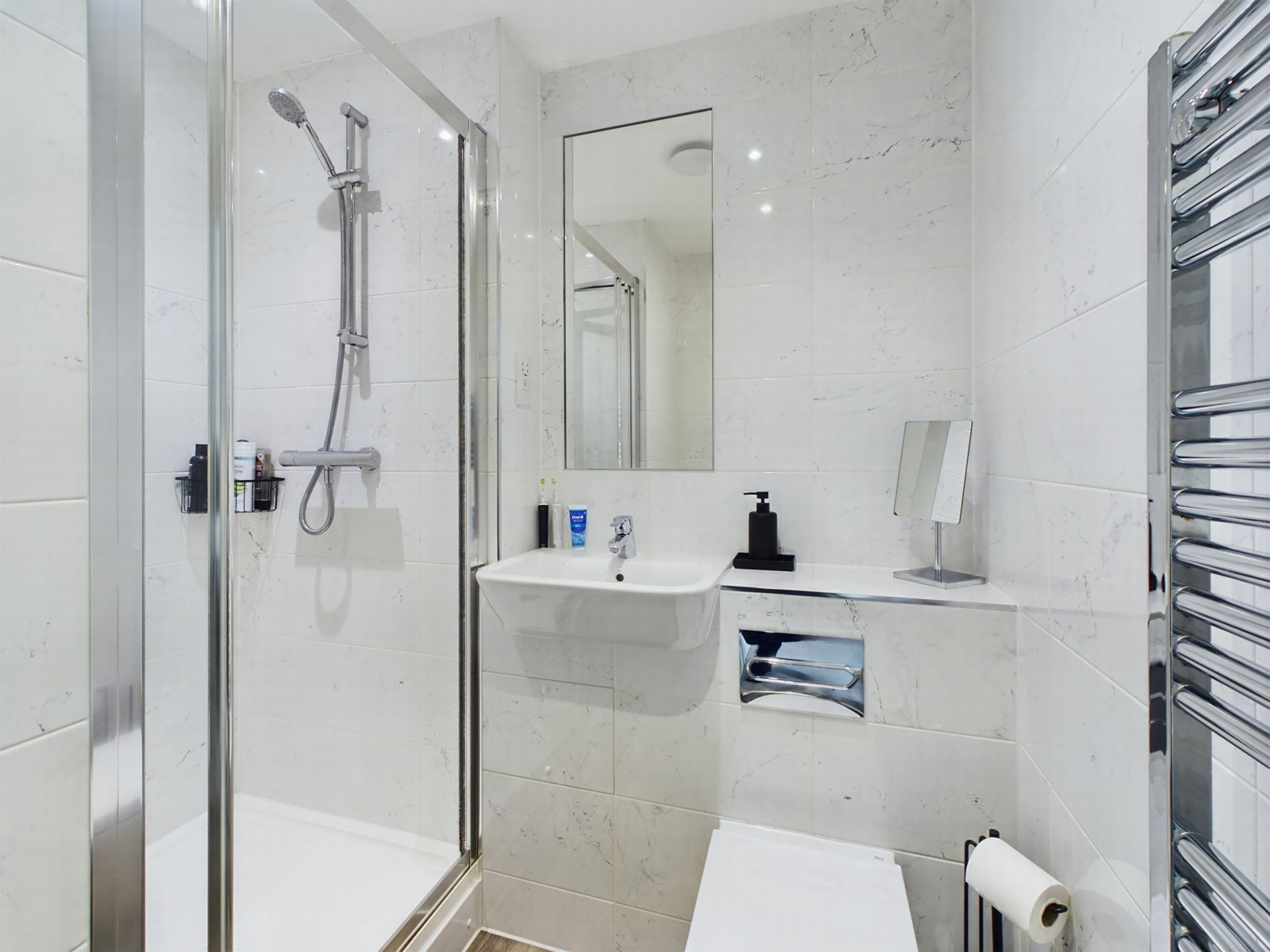 En Suite Shower Room