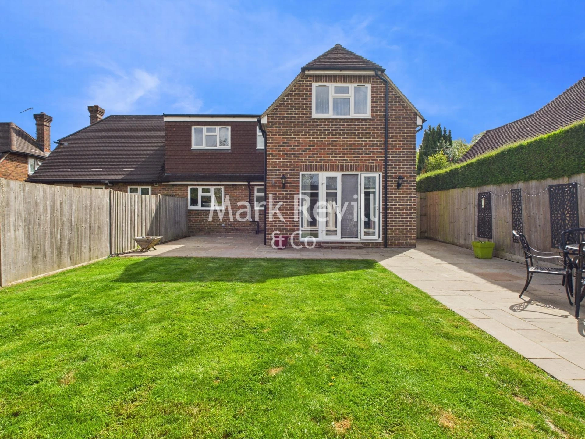 Chestnuts Close Lindfield