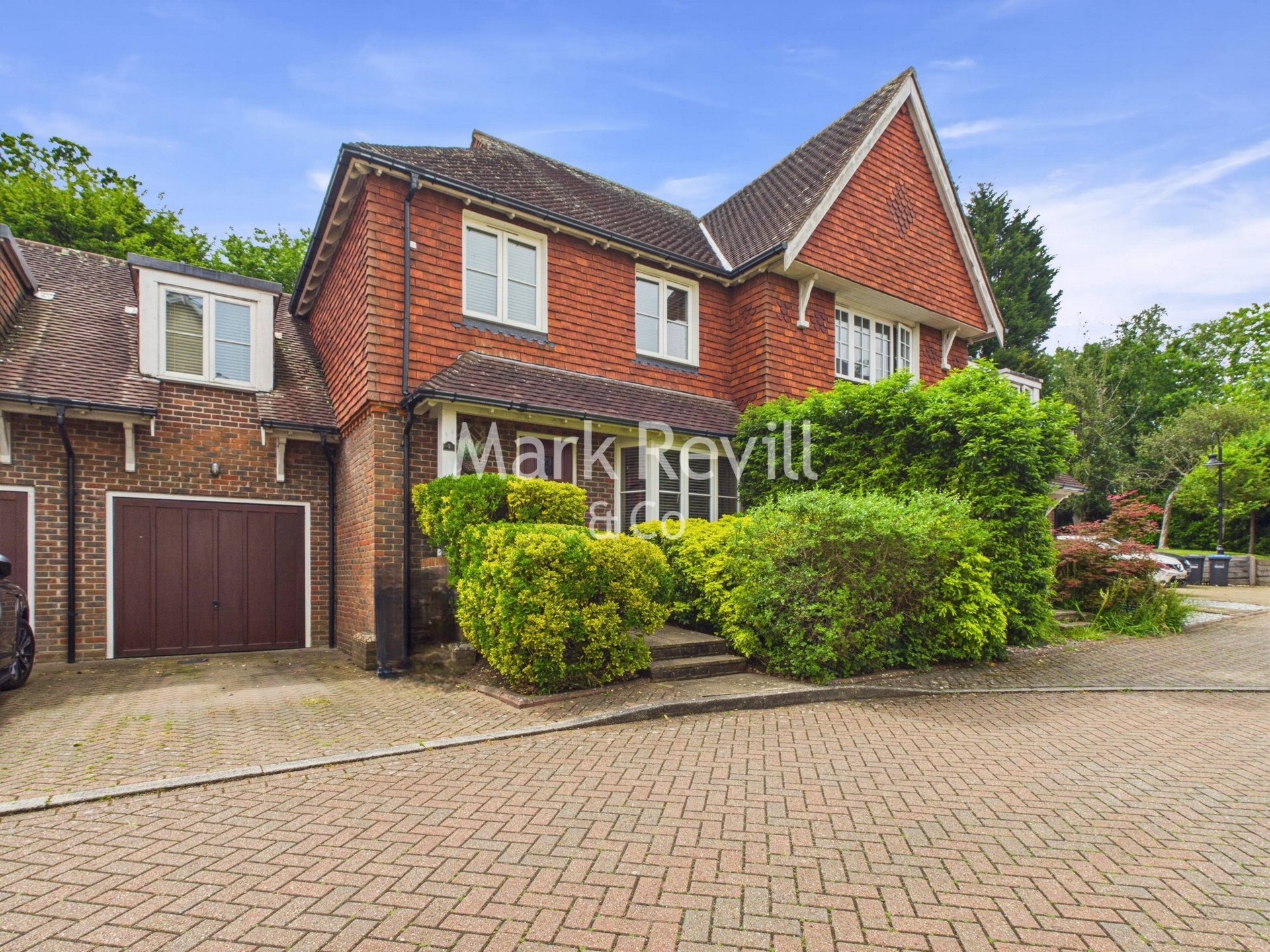 Tall Oaks Lindfield