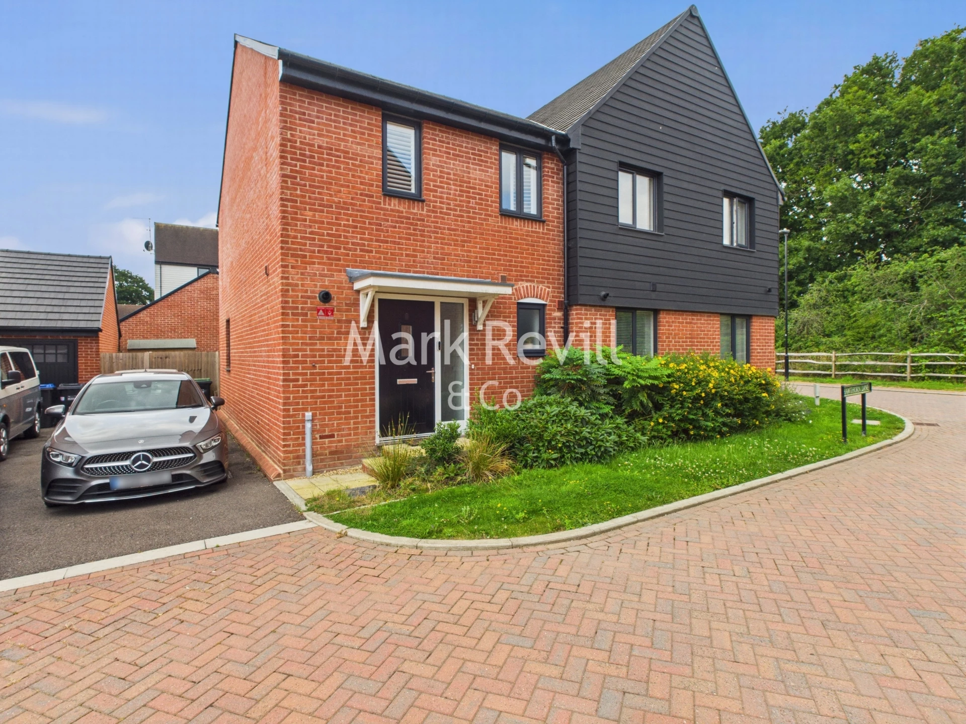 Hawthorn Lane Lindfield
