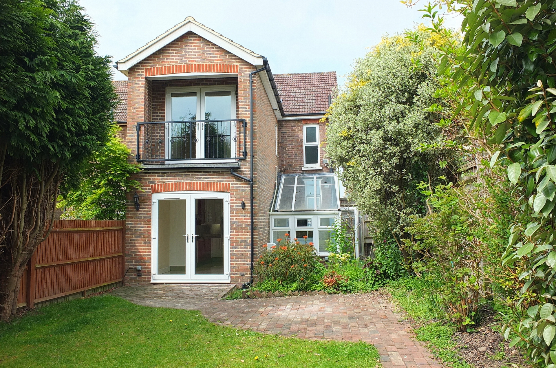 Property For Sale Gower Road, Haywards Heath, RH16 3 Bedroom House