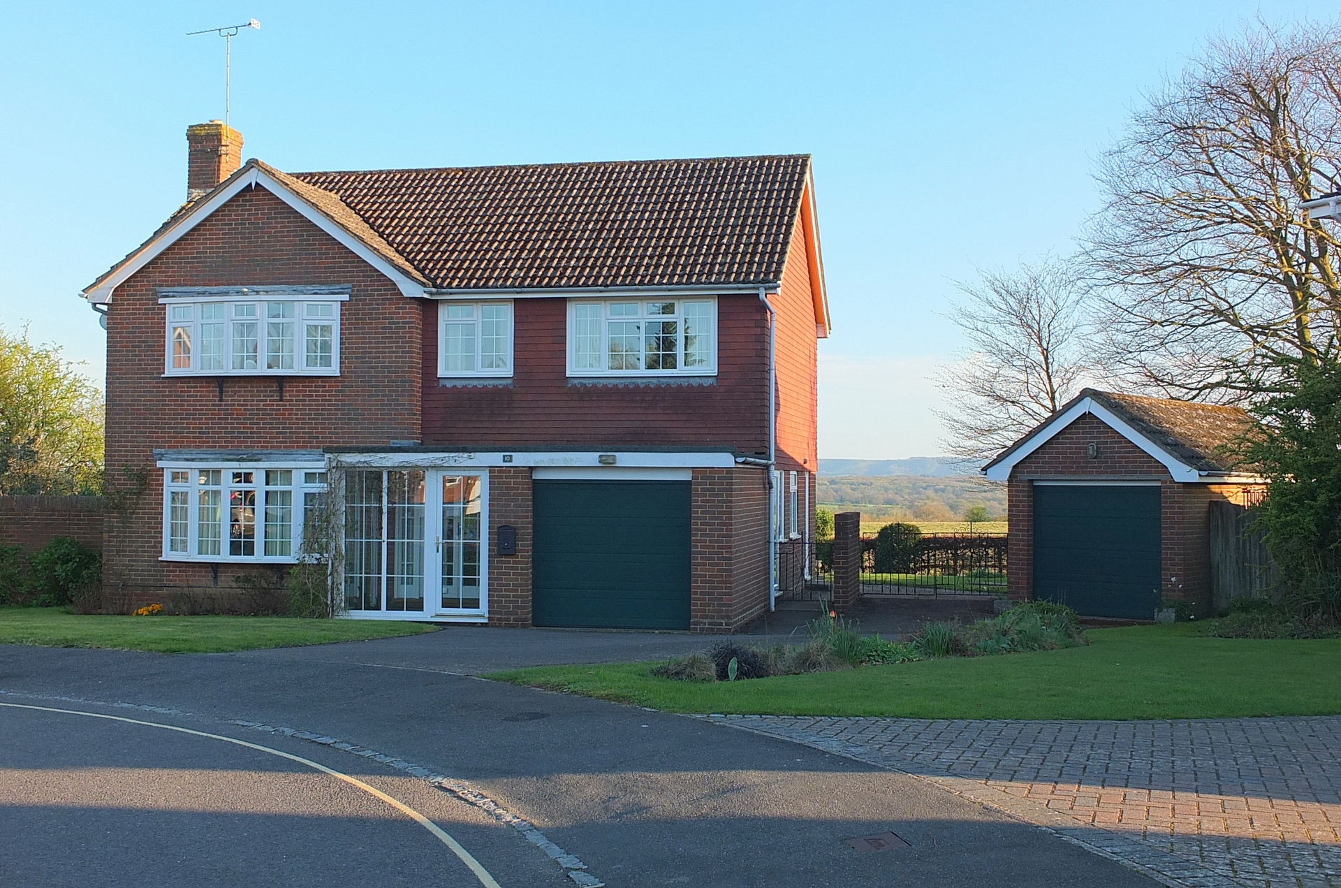 Property For Sale Greenhill Park, Haywards Heath, RH17 3 Bedroom