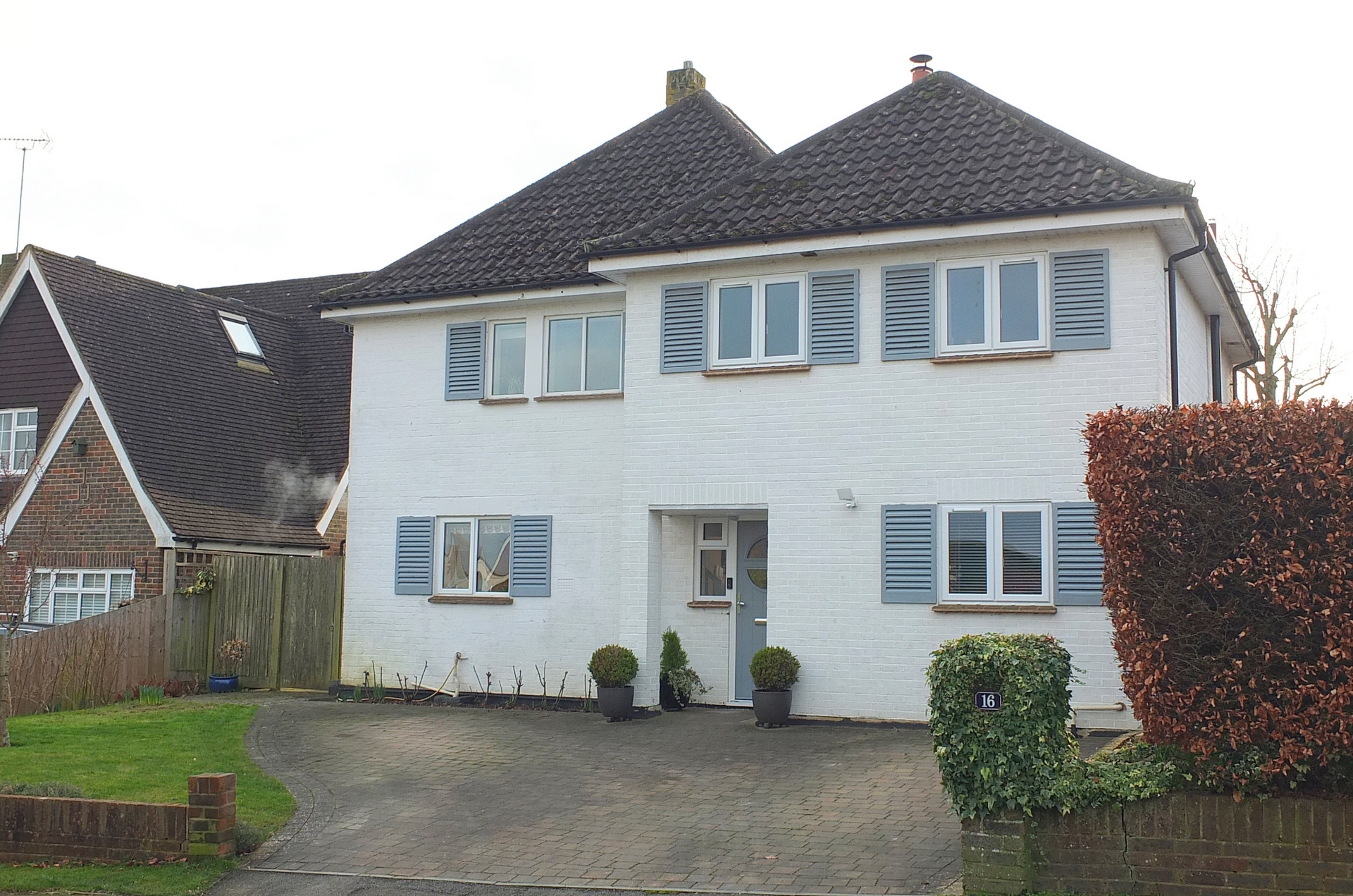 Property For Sale Orchard Way, Haywards Heath, RH16 4 Bedroom House