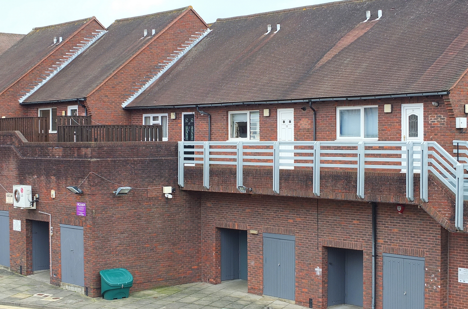 Property For Sale St Wilfrids Way, Haywards Heath, RH16 1 Bedroom