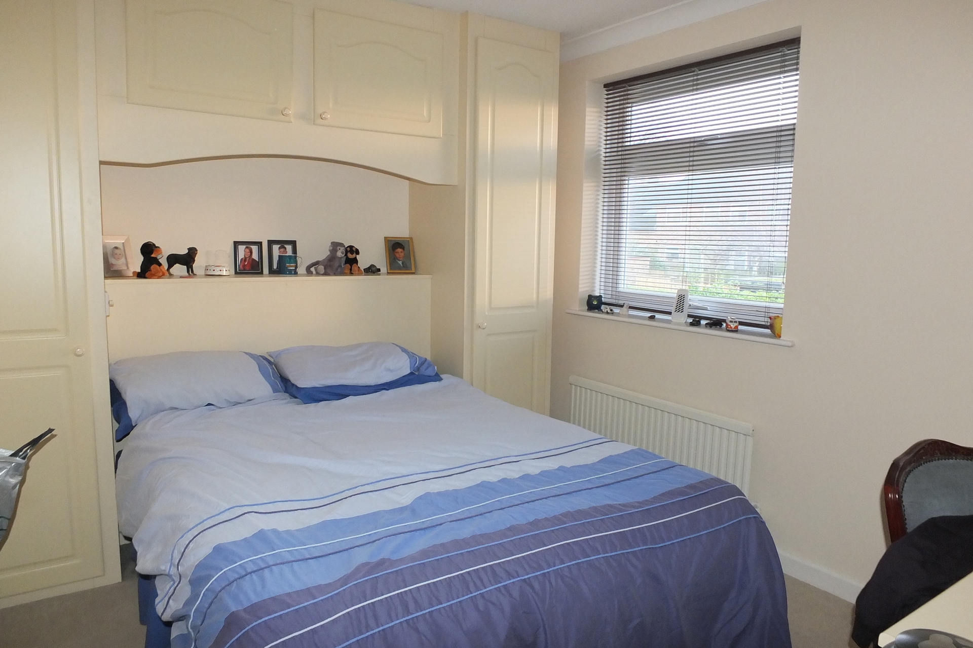Property For Sale Priory Way, Haywards Heath, RH16 3 Bedroom House