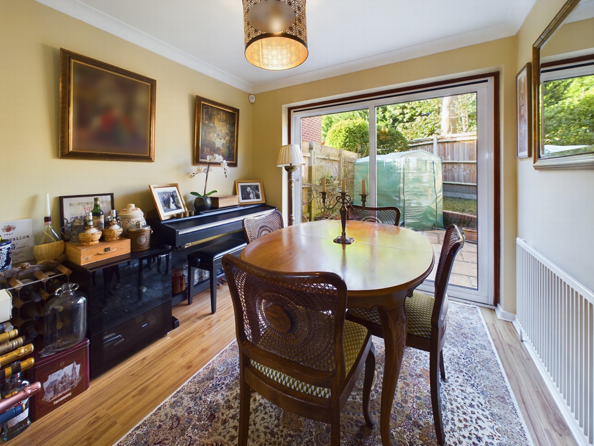 Property For Sale Ashdown Close, Haywards Heath, RH16 3 Bedroom House