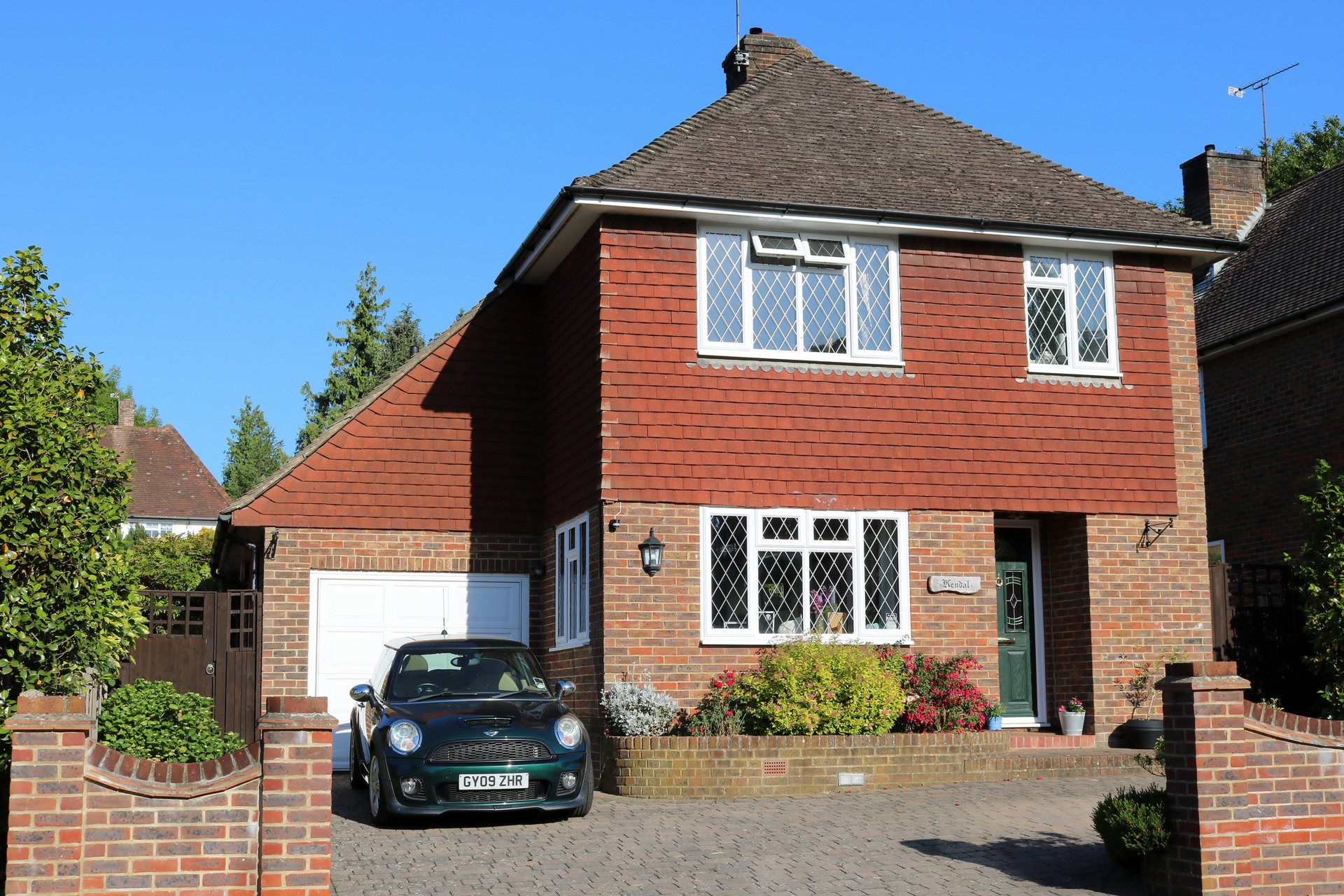 Property For Sale Wickham Close, Haywards Heath, RH16 3 Bedroom House