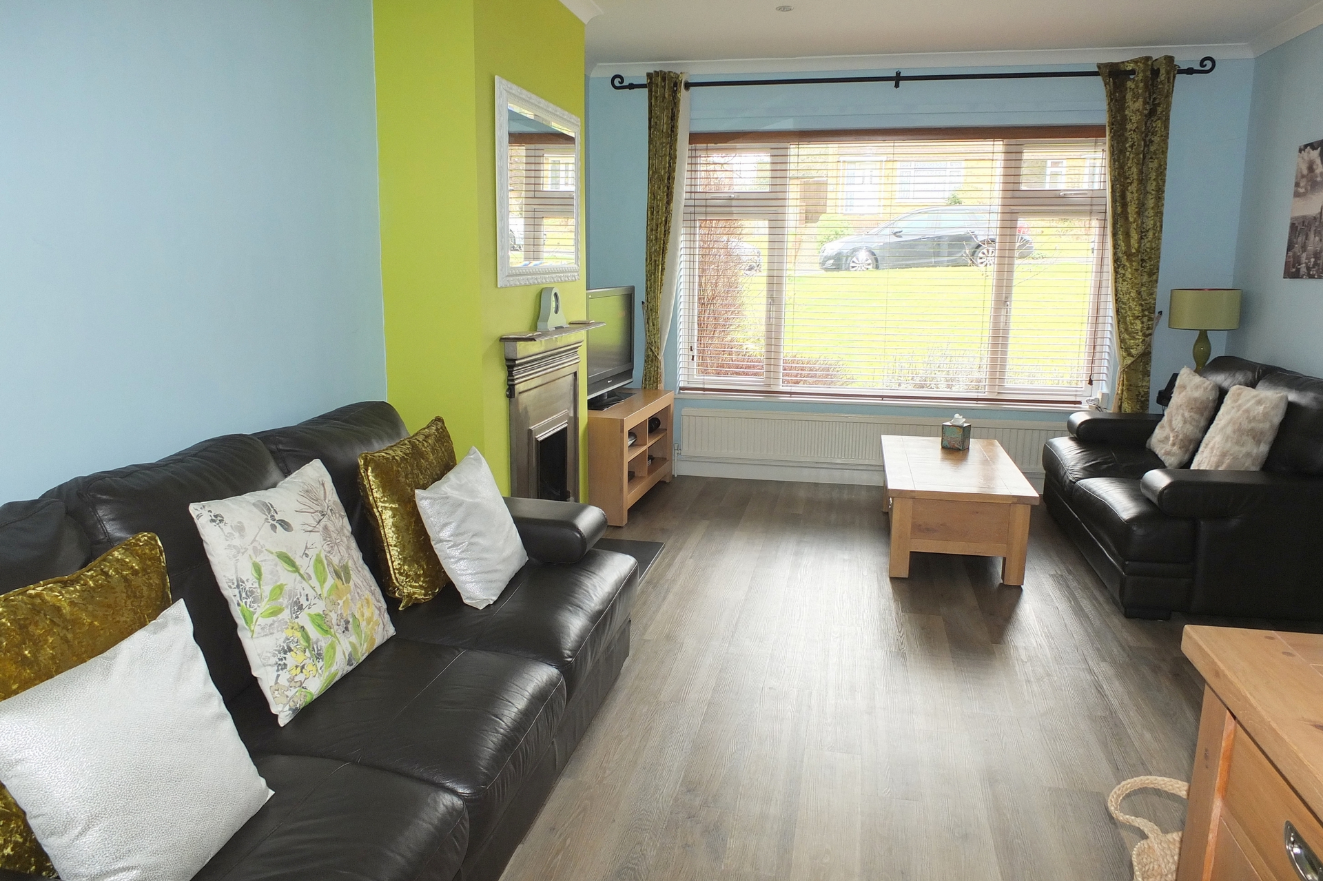 Property For Sale Sunnywood Drive, Haywards Heath, RH16 3 Bedroom House Semi through Mark