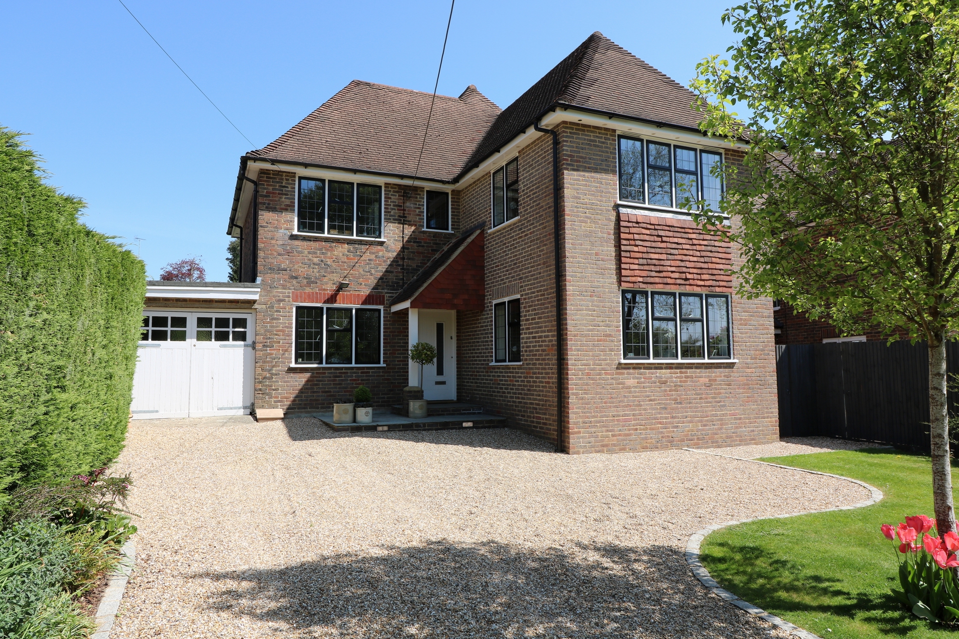 Property For Sale Summerhill Close, Haywards Heath, RH16 4 Bedroom