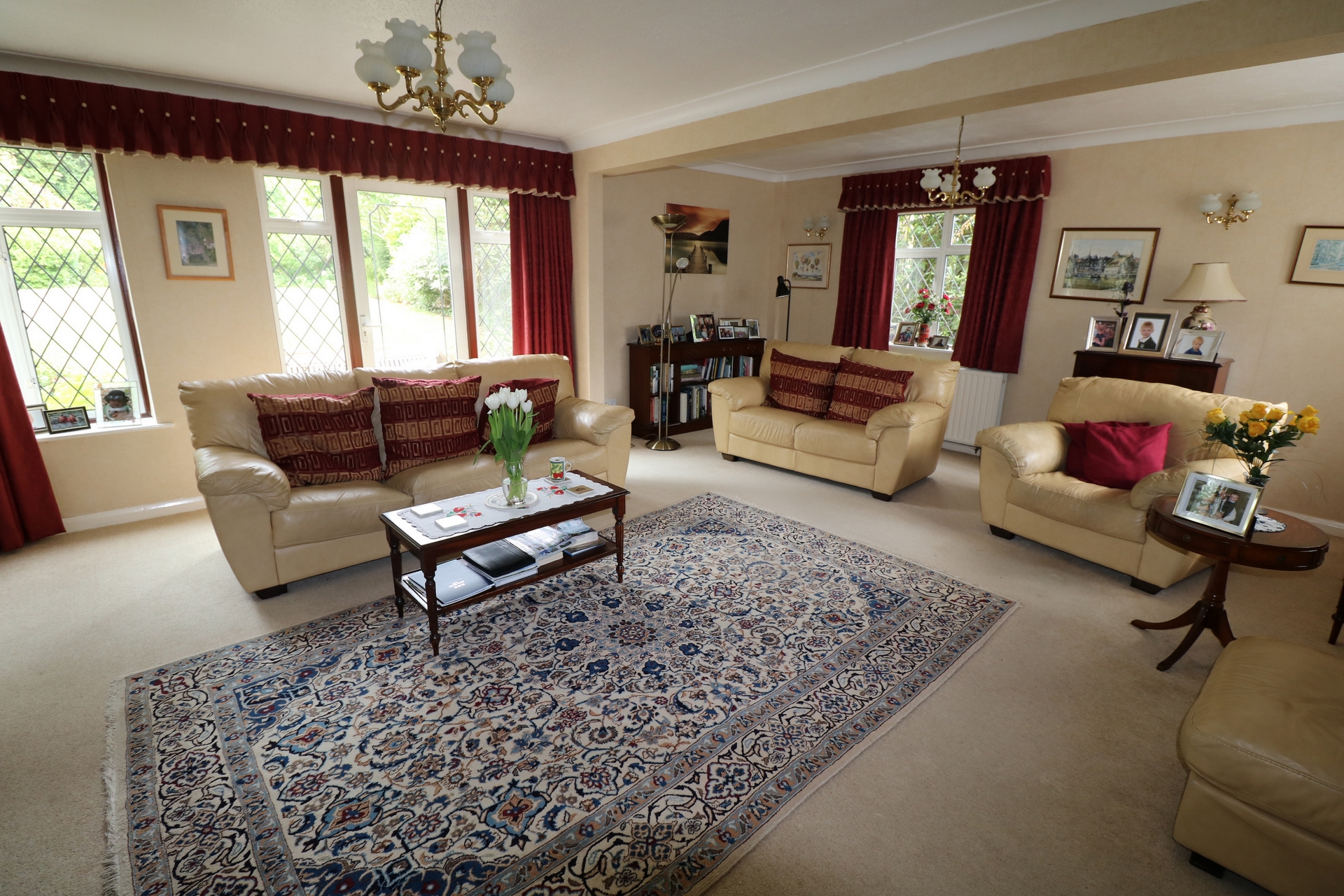 Property For Sale Lucastes Lane, Haywards Heath, RH16 4 Bedroom House