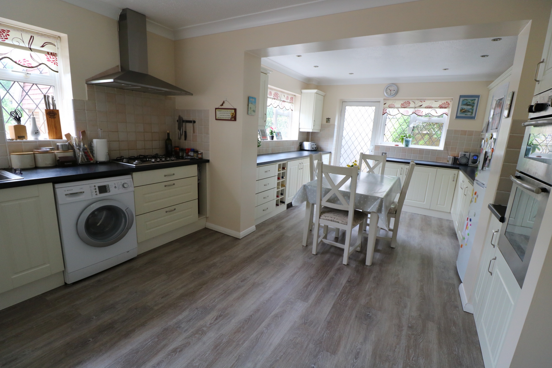 Property For Sale Lucastes Lane, Haywards Heath, RH16 4 Bedroom House