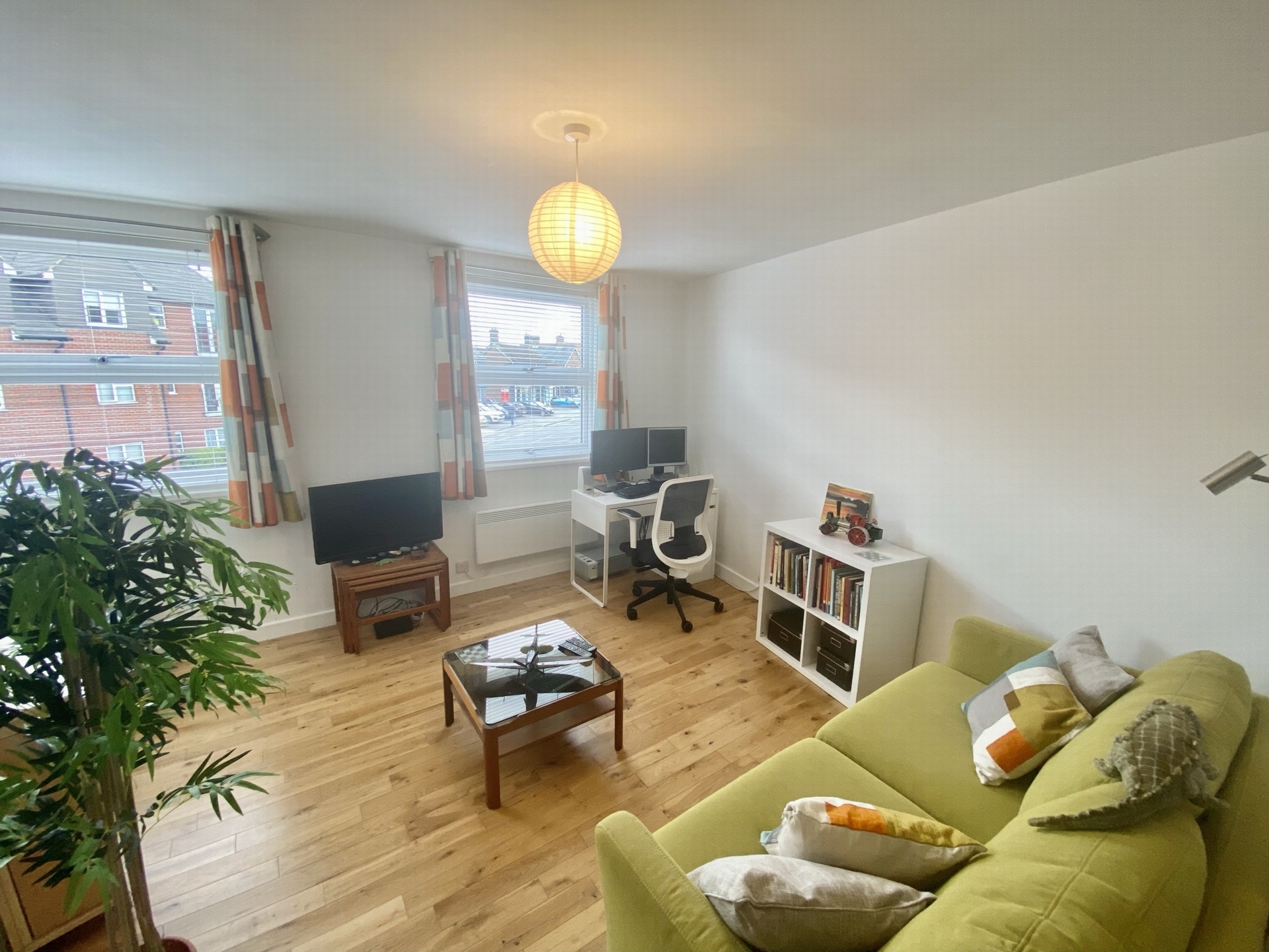 Property For Sale Sussex Road, Haywards Heath, RH16 1 Bedroom Flat