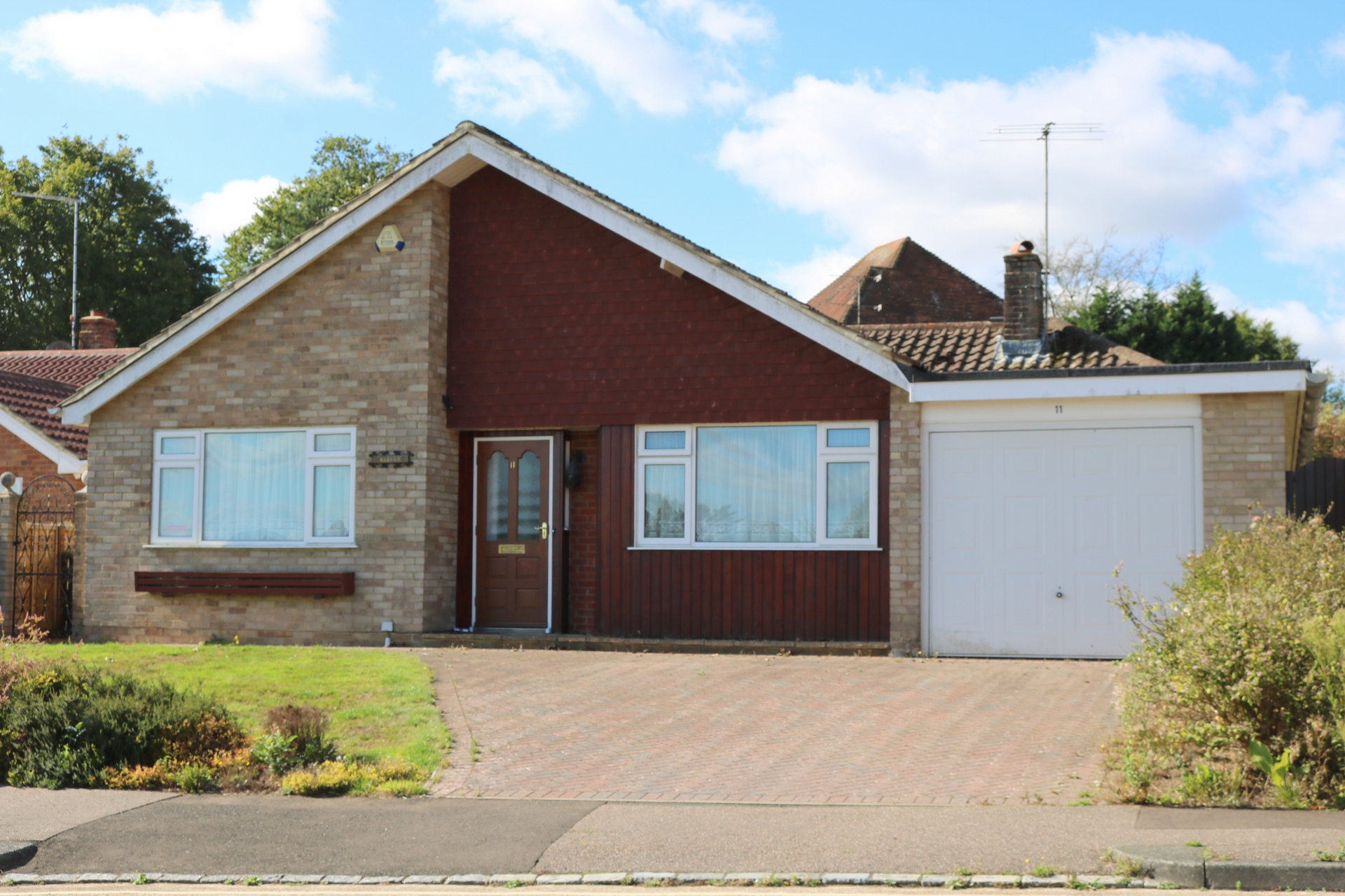 Property For Sale Heatherbank, Haywards Heath, RH16 3 Bedroom