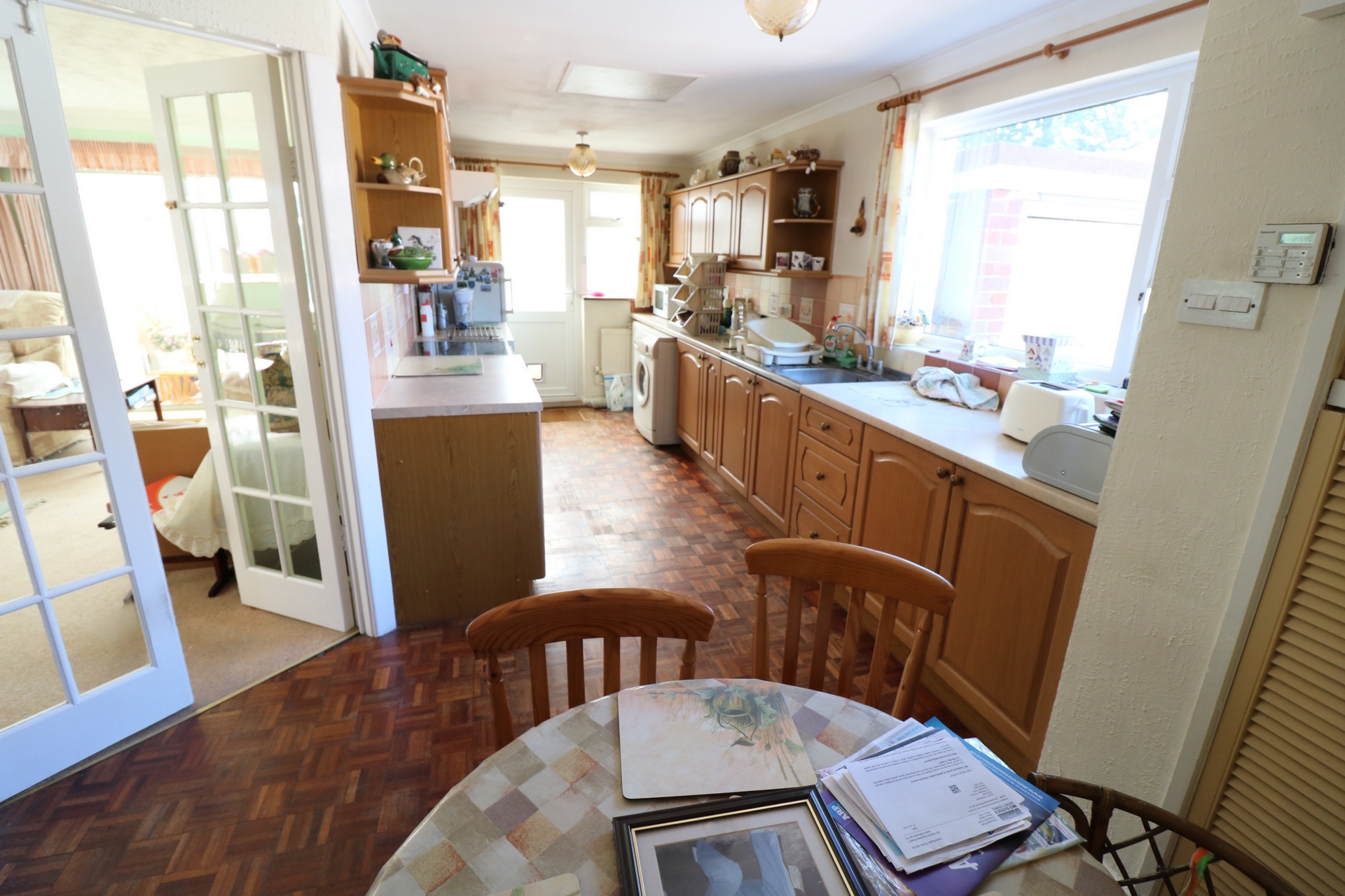 Property For Sale Farlington Avenue, Haywards Heath, RH16 3 Bedroom House Detached through