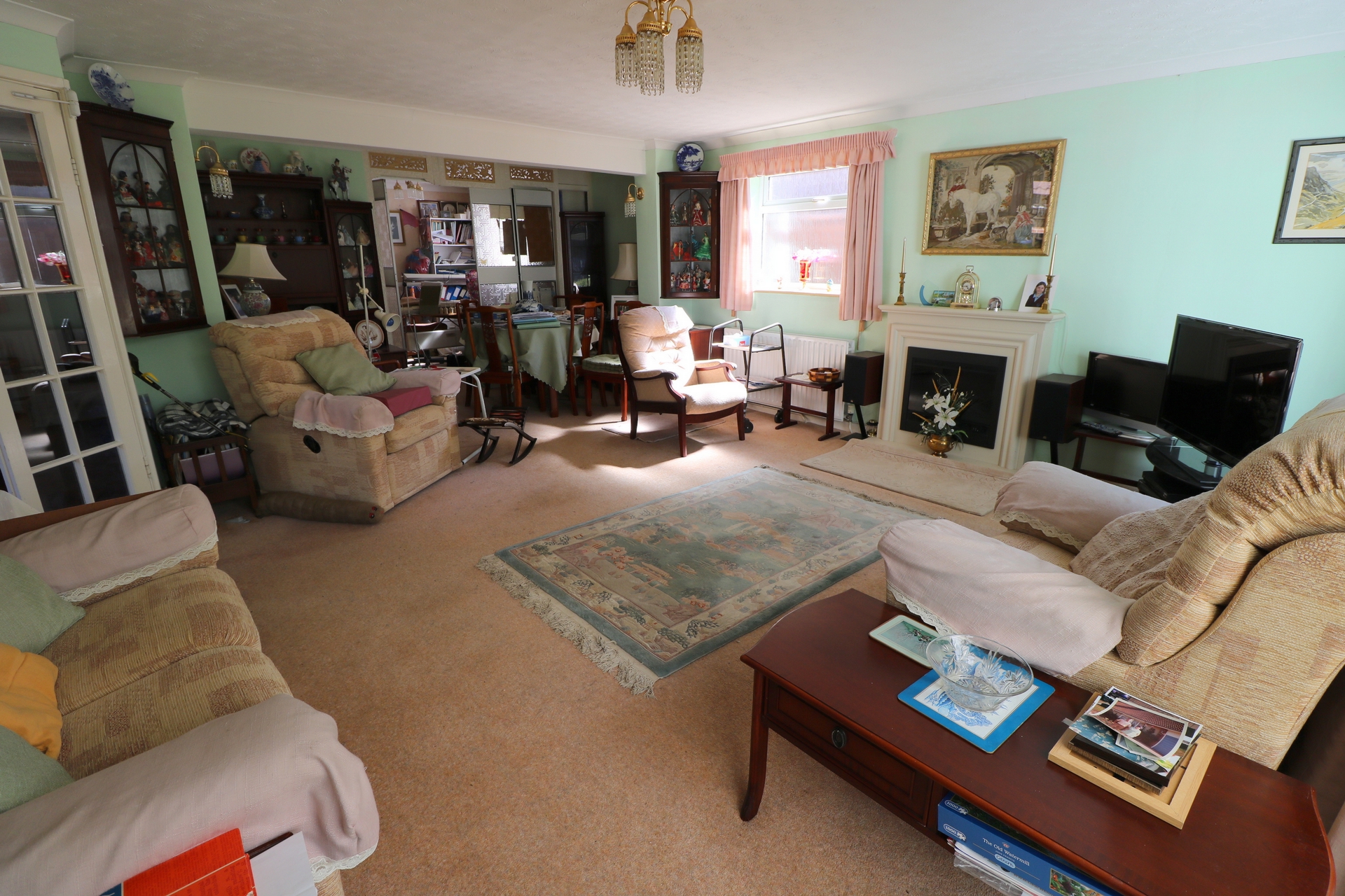 Property For Sale Farlington Avenue, Haywards Heath, RH16 3 Bedroom House Detached through