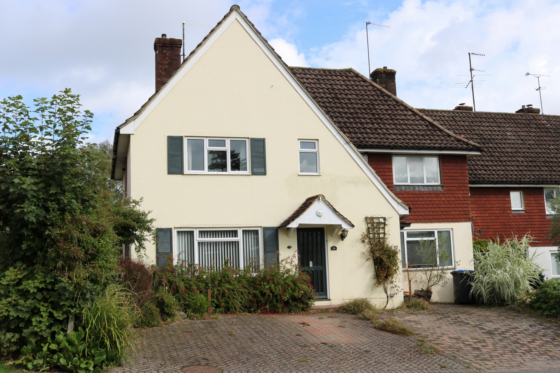 Property For Sale Harlands Road, Haywards Heath, RH16 3 Bedroom House