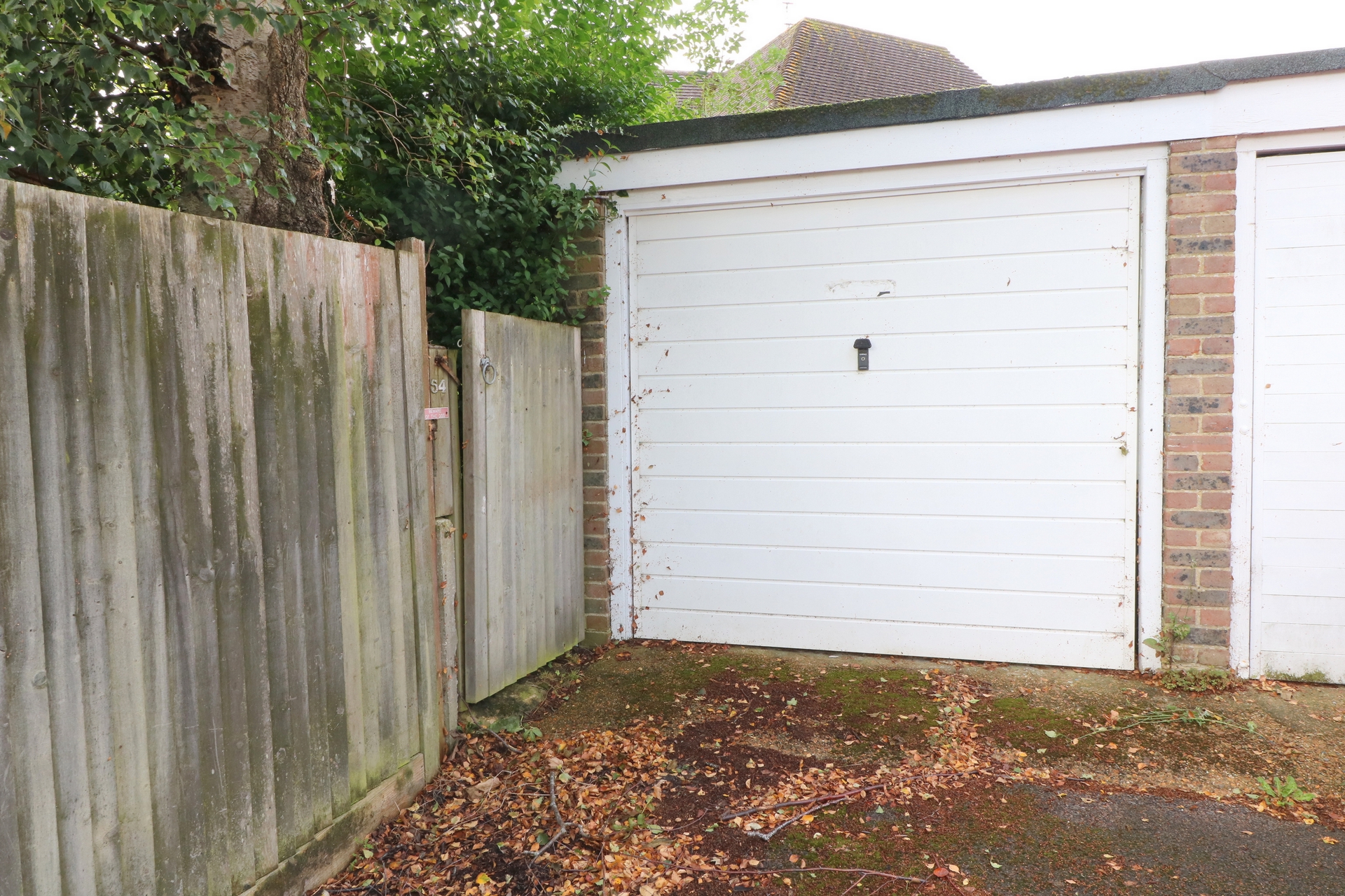 Property For Sale Harlands Road, Haywards Heath, RH16 3 Bedroom House