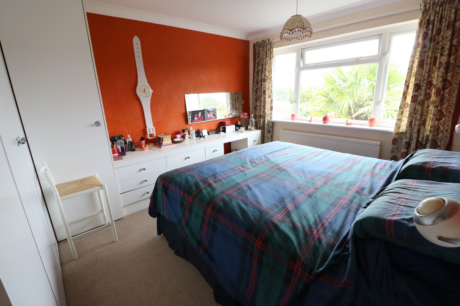 Property For Sale Pembury Close, Haywards Heath, RH16 4 Bedroom House