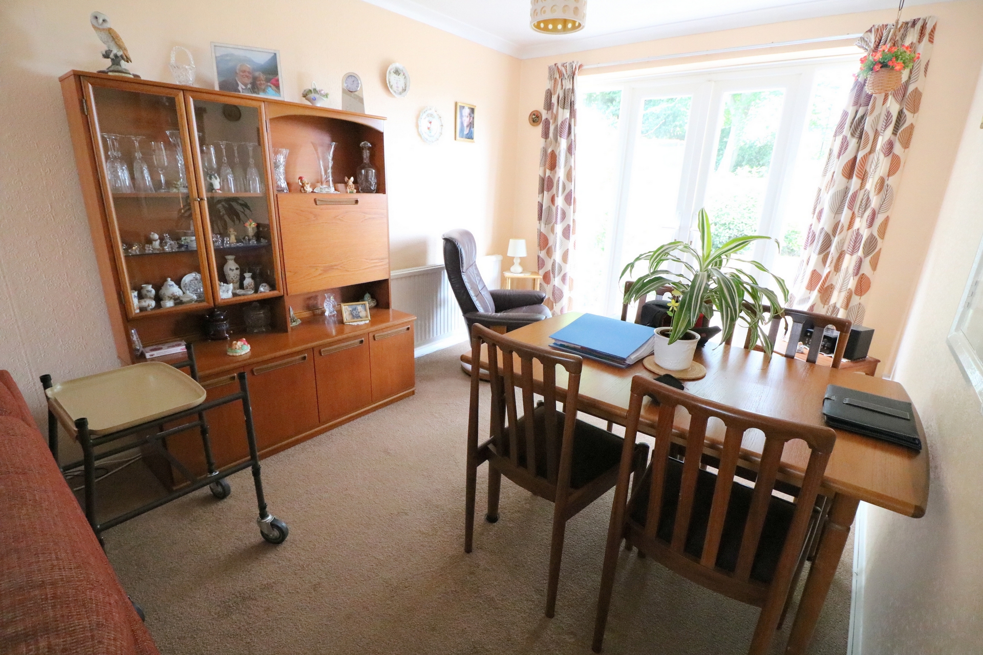 Property For Sale Charlesworth Park, Haywards Heath, RH16 3 Bedroom