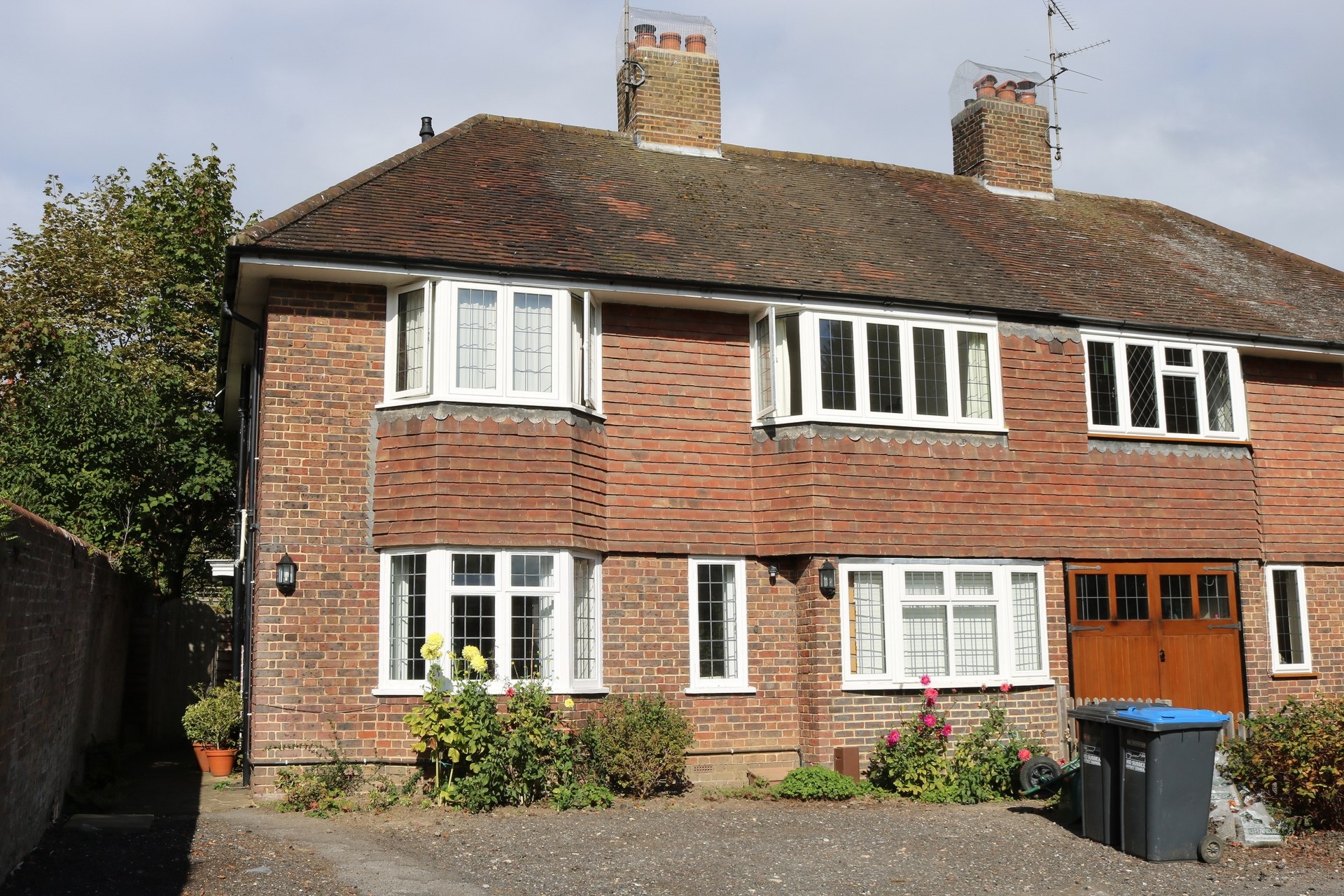 Property For Sale Boltro Road, Haywards Heath, RH16 3 Bedroom House
