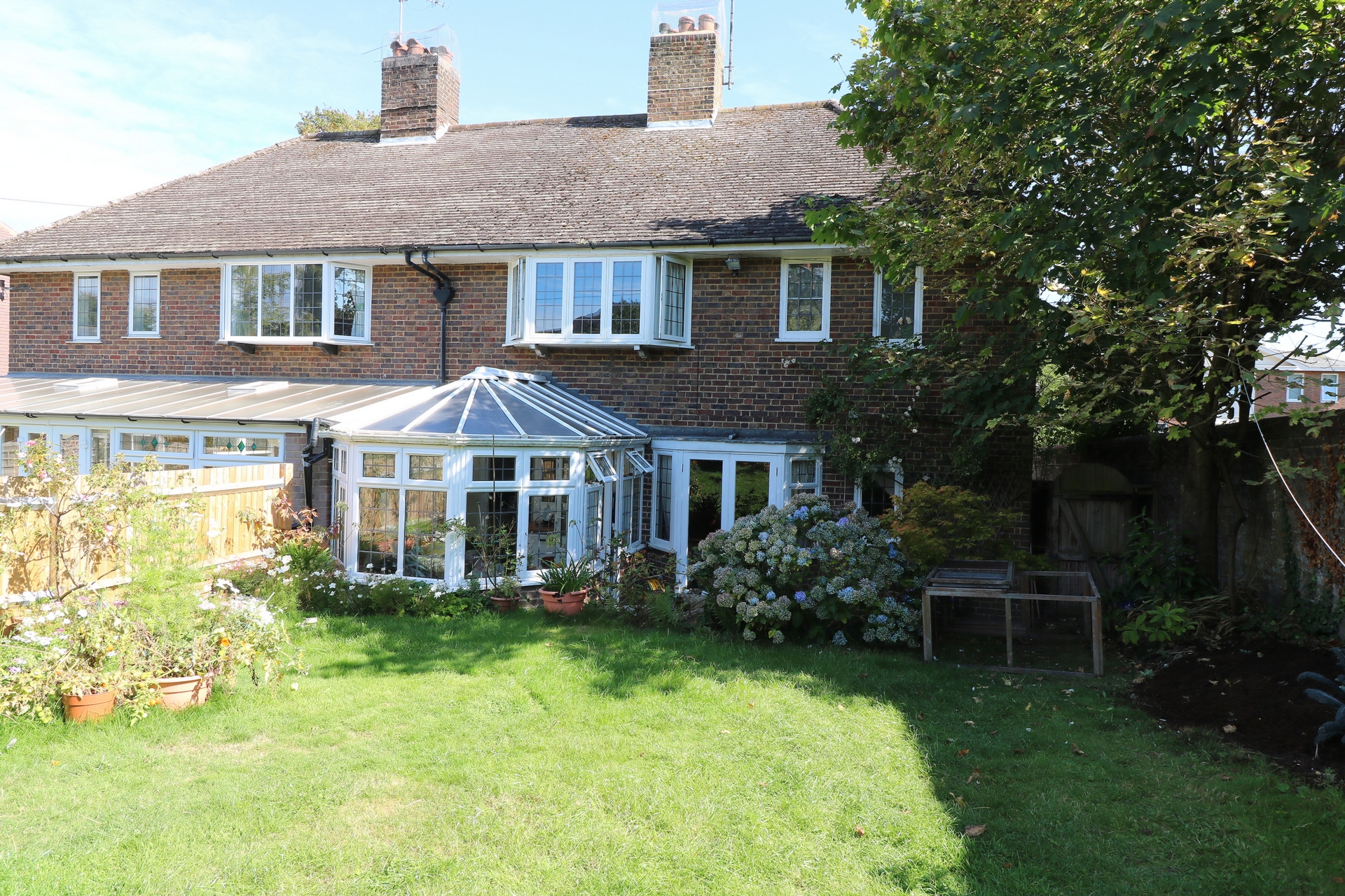 Property For Sale Boltro Road, Haywards Heath, RH16 3 Bedroom House