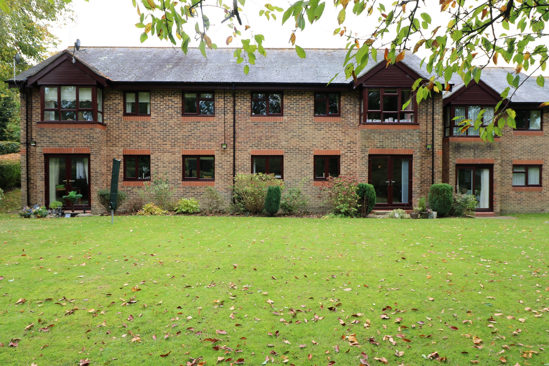 Property For Sale Road, Haywards Heath, RH16 2 Bedroom