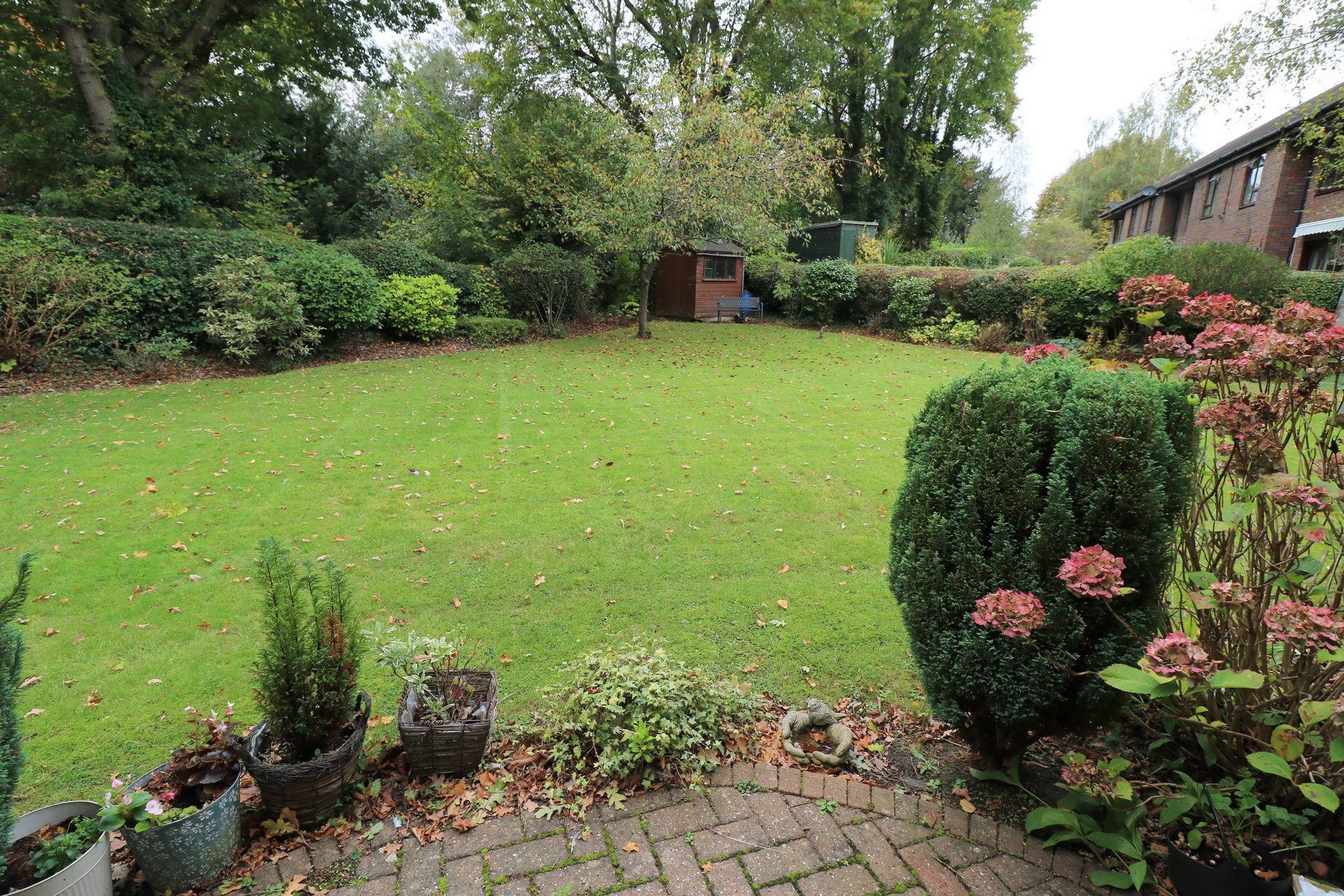 Property For Sale Road, Haywards Heath, RH16 2 Bedroom