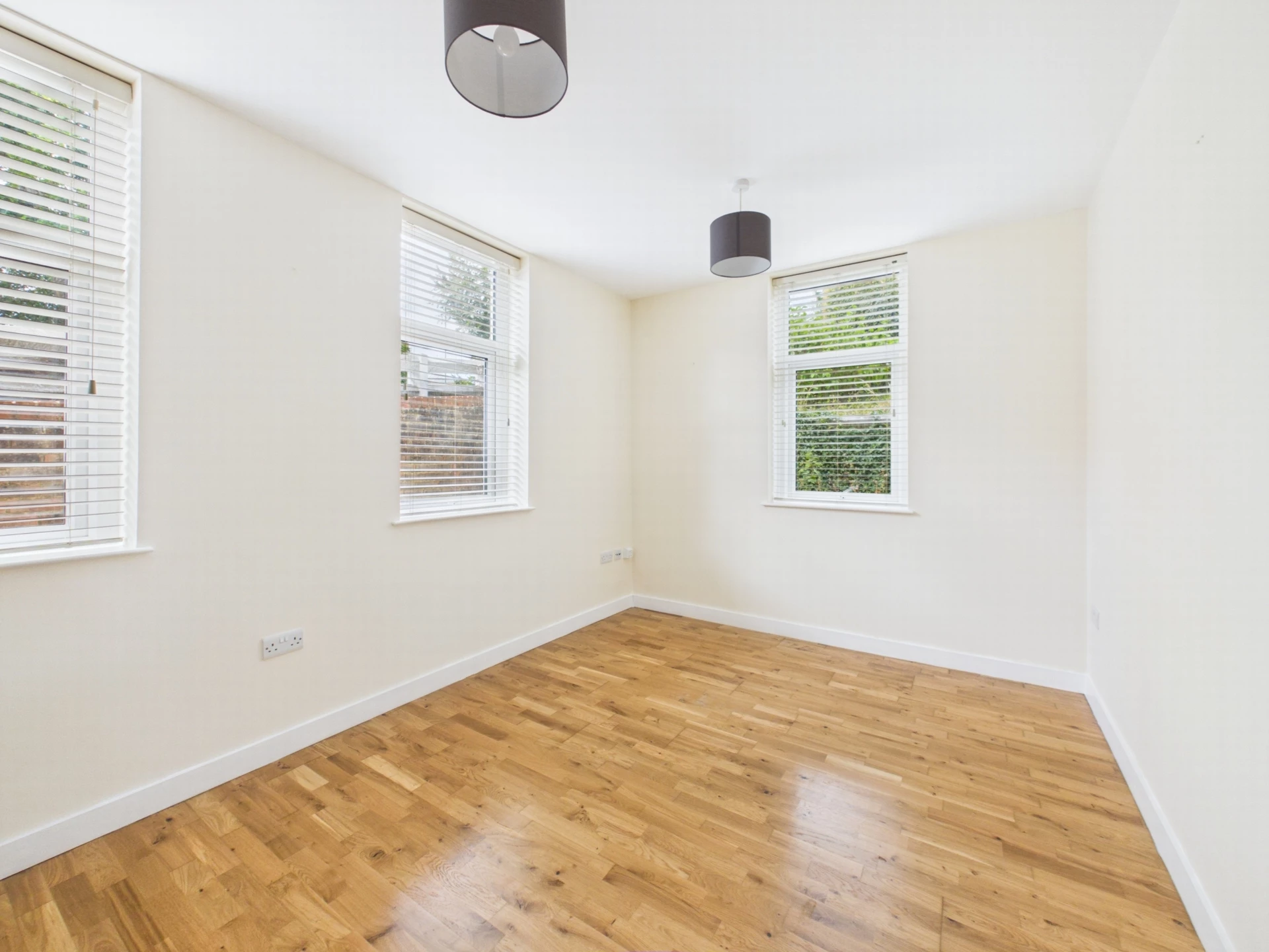 Kitchen/Living Room 3