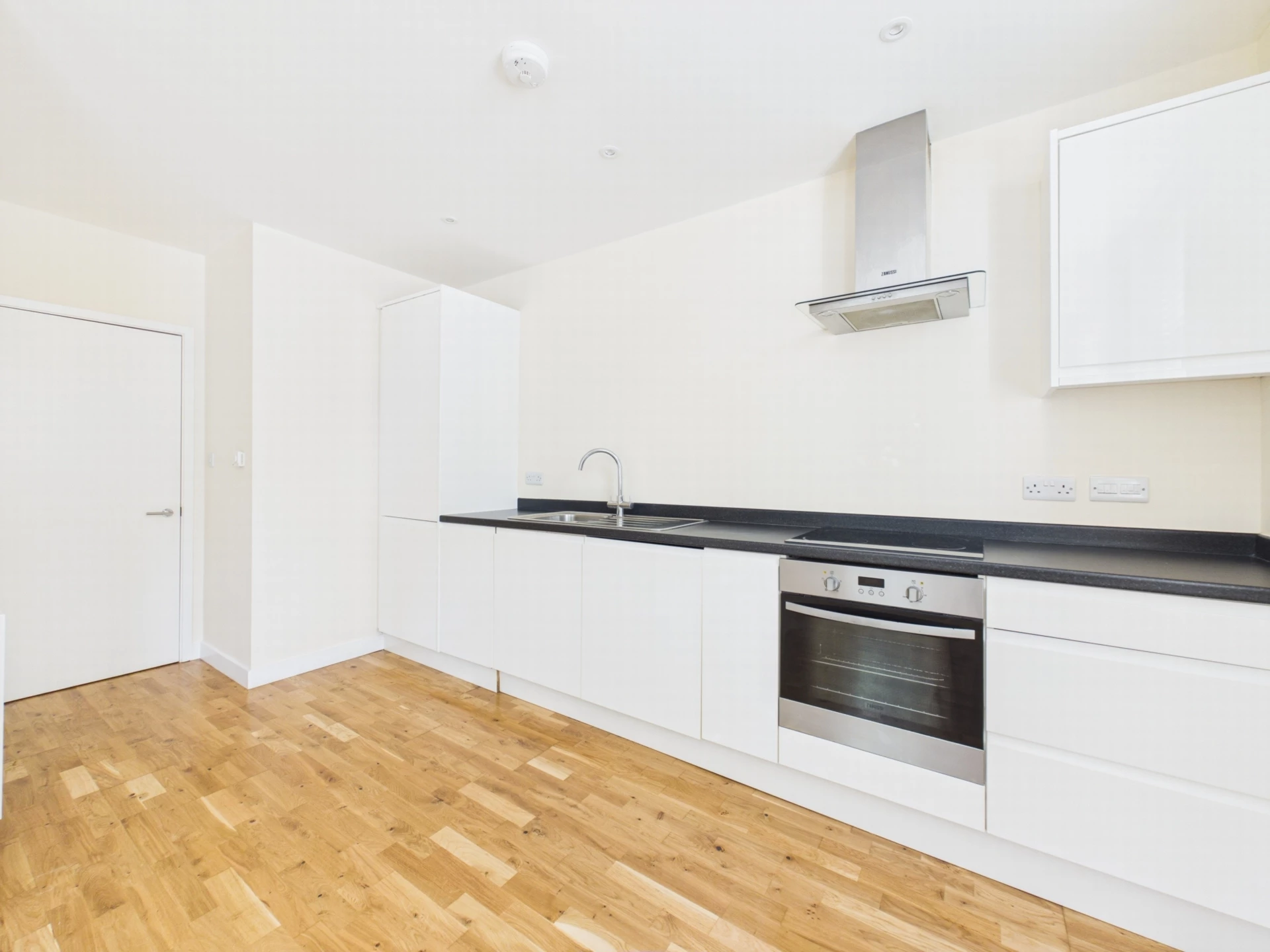 Kitchen/Living Room 1