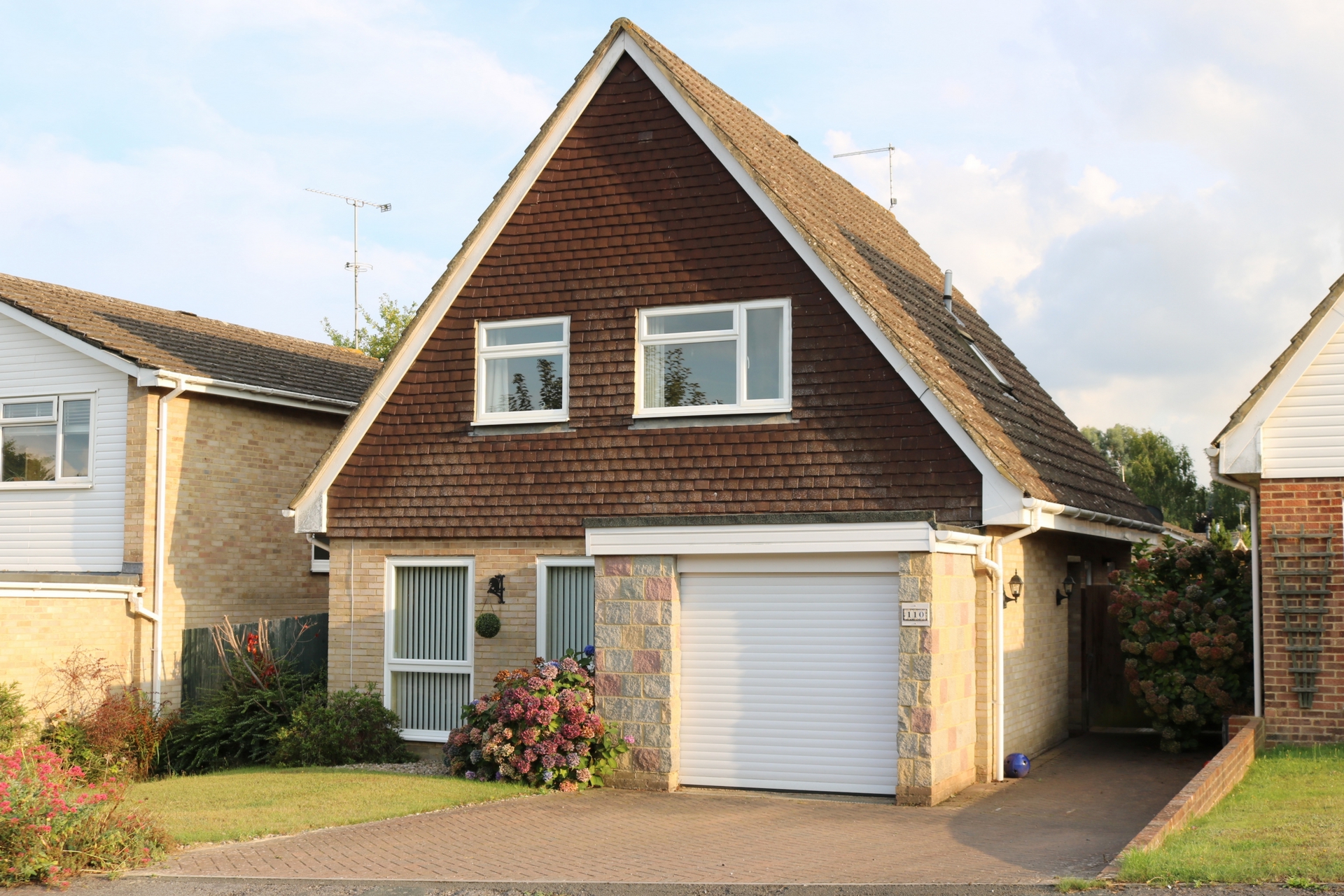 Property For Sale Hoblands, Haywards Heath, RH16 4 Bedroom House