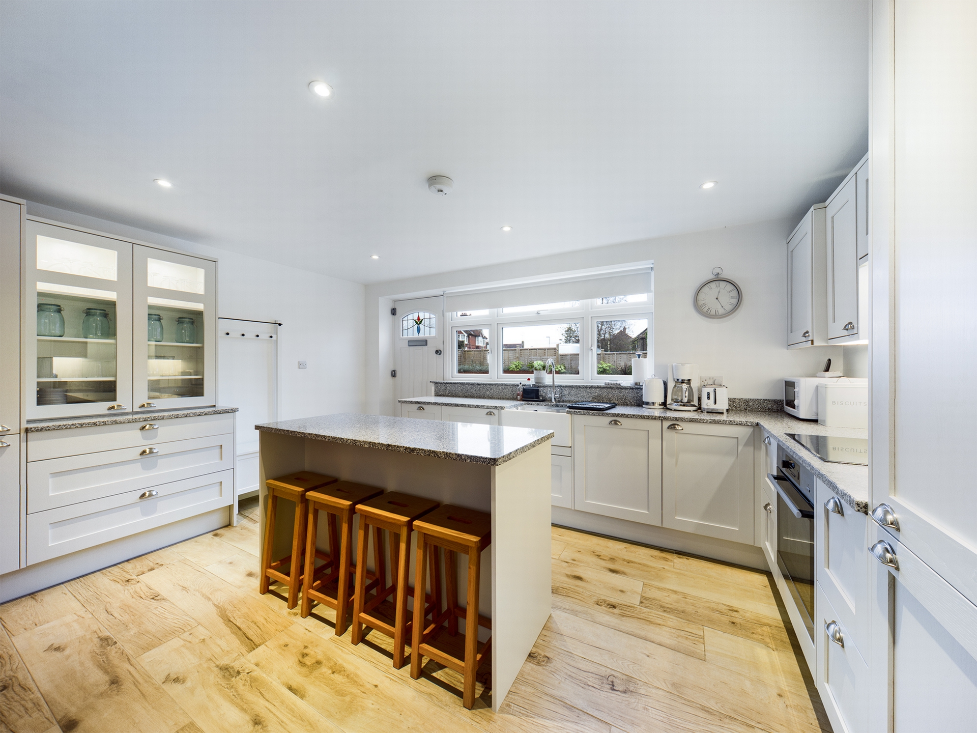 Property For Sale Road, Haywards Heath, RH16 2 Bedroom House